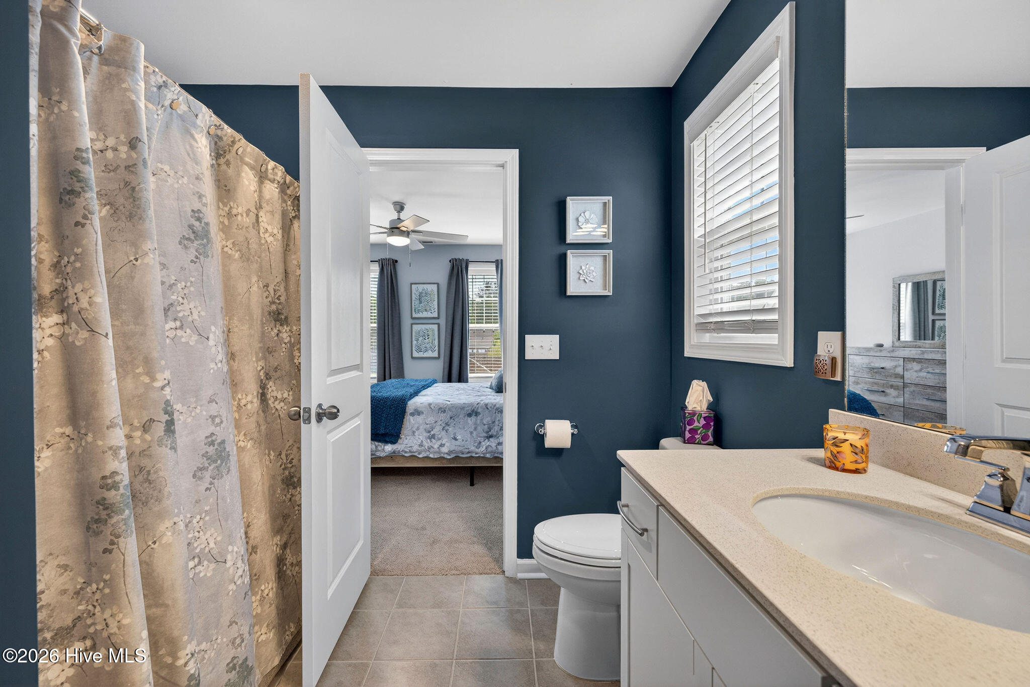 100569620 | Photo 33