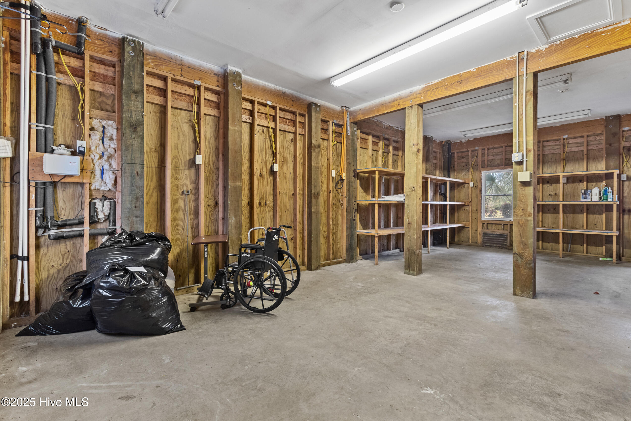 100538767 | Photo 46