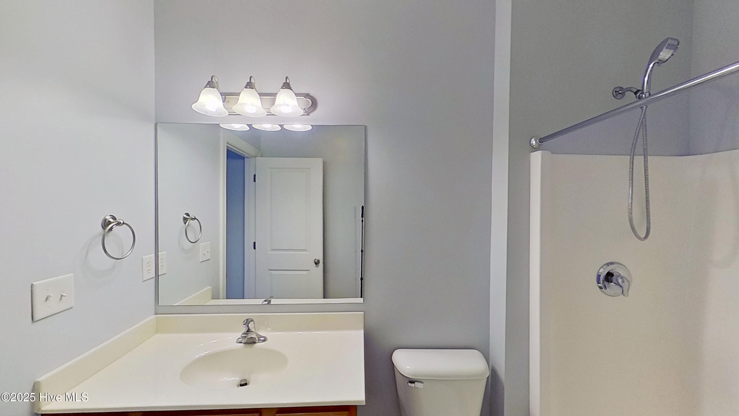 100544480 | Photo 13