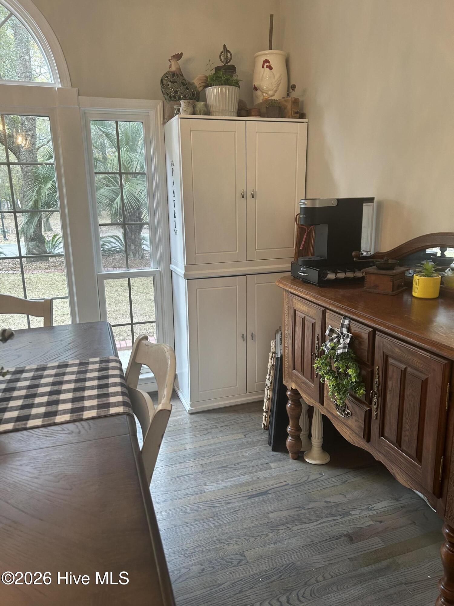 100538310 | Photo 26