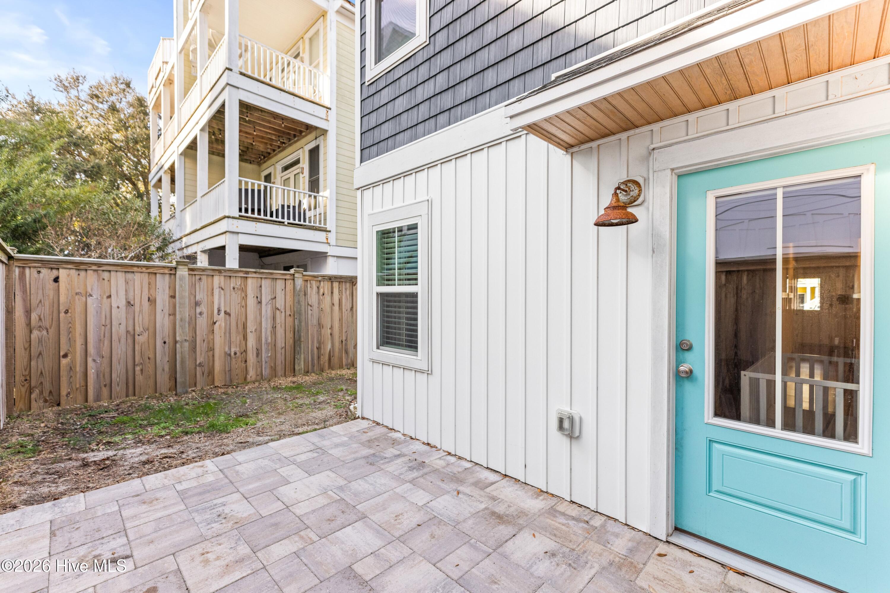 100551321 | Photo 31