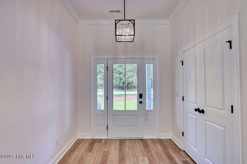 100499257 | Photo 13