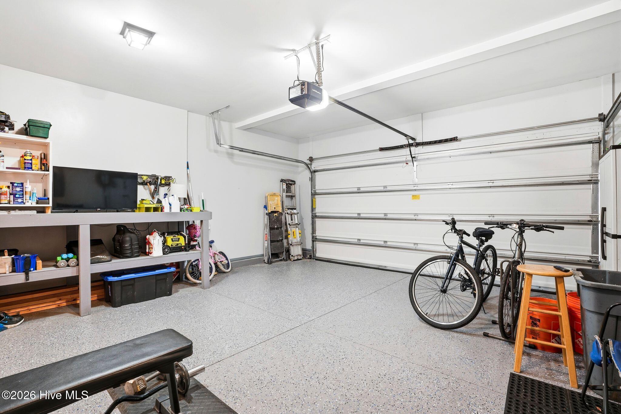 100567646 | Photo 61