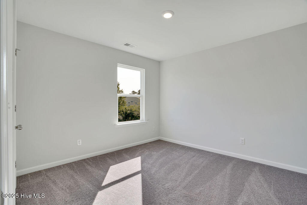 100546777 | Photo 26