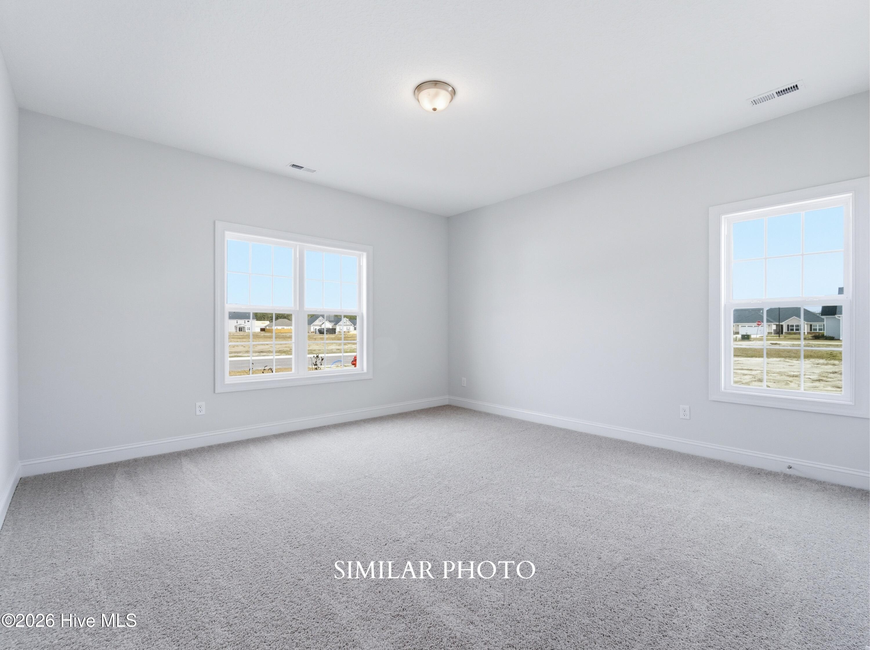 100553958 | Photo 26