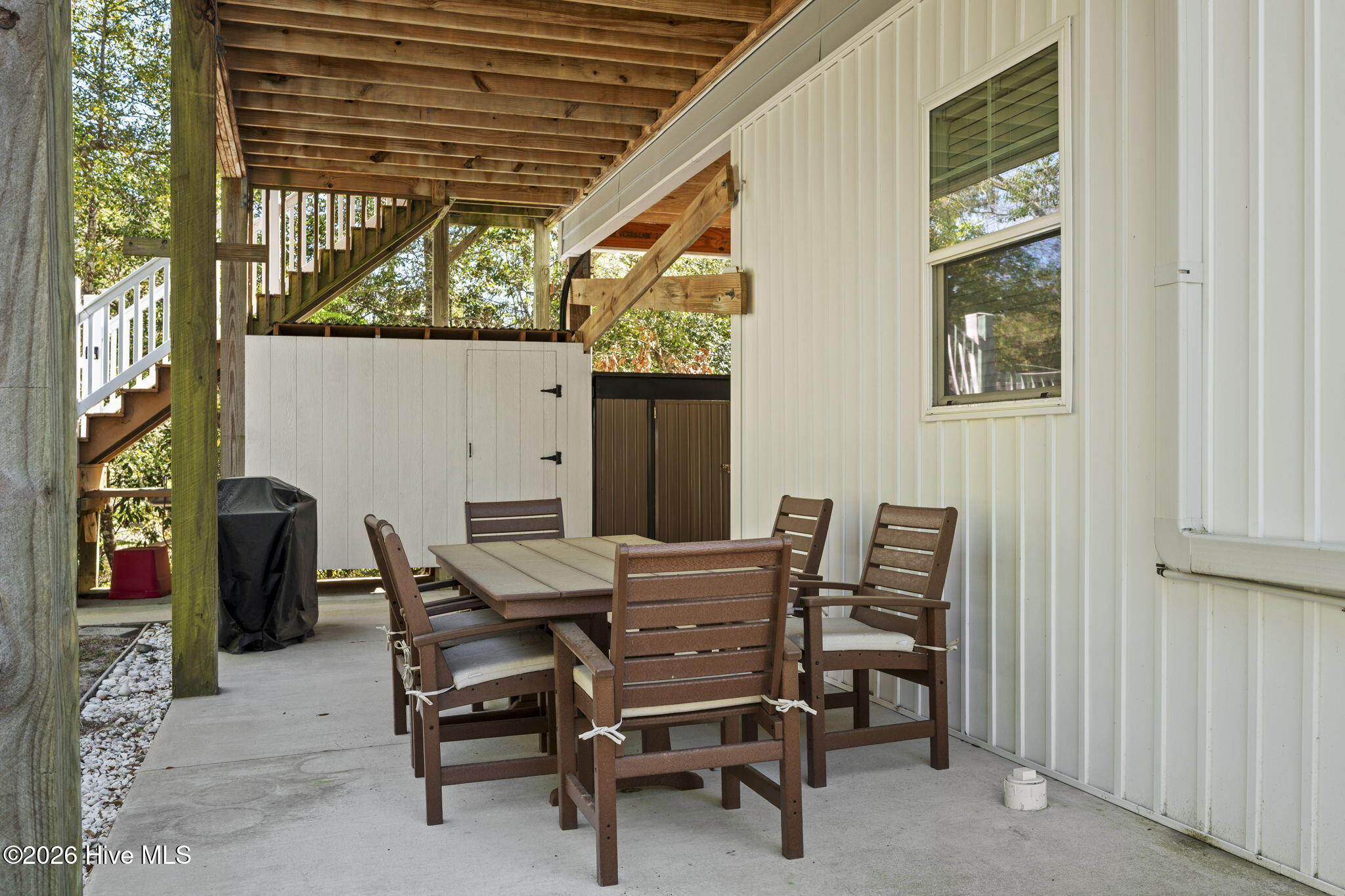 100565691 | Photo 58