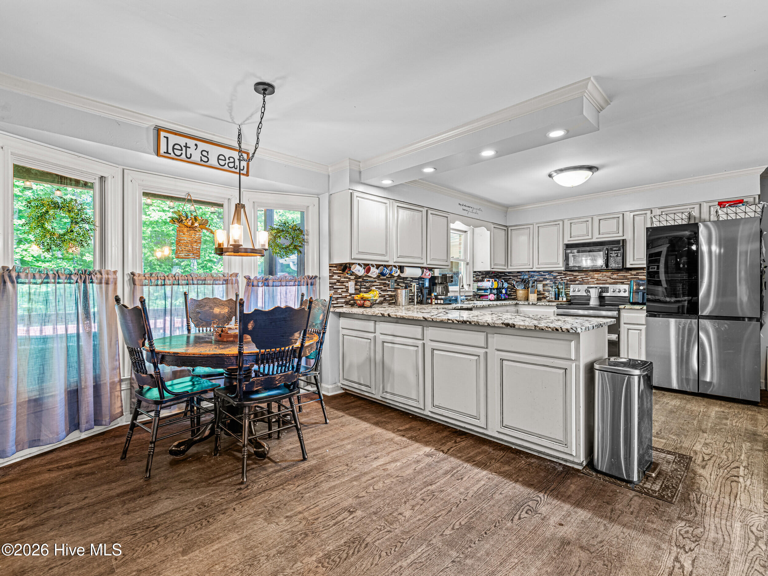 100570486 | Photo 20