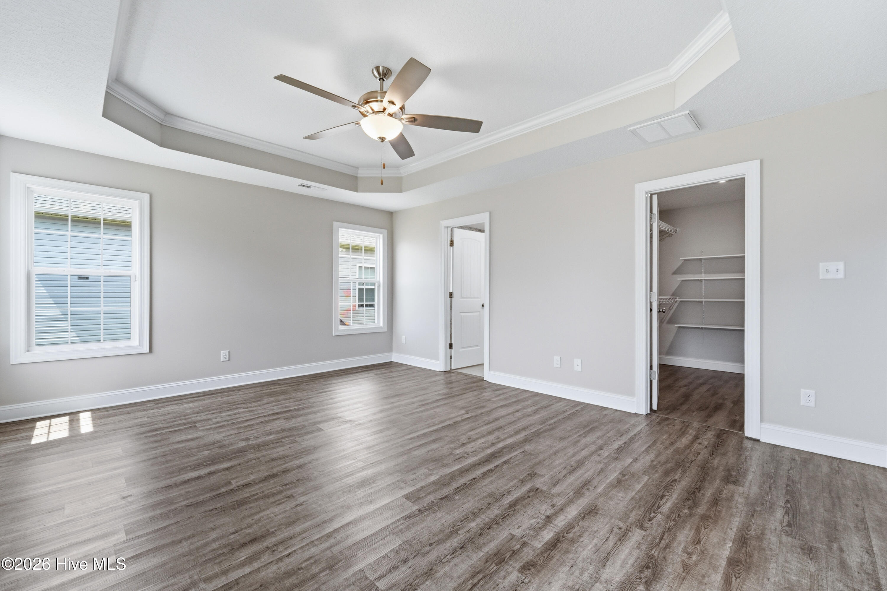 100570478 | Photo 28