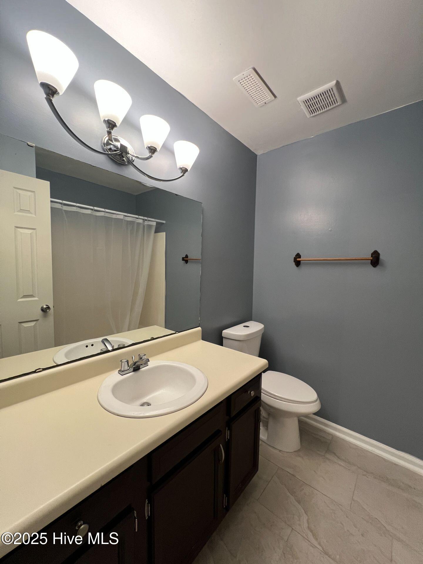 100553160 | Photo 18