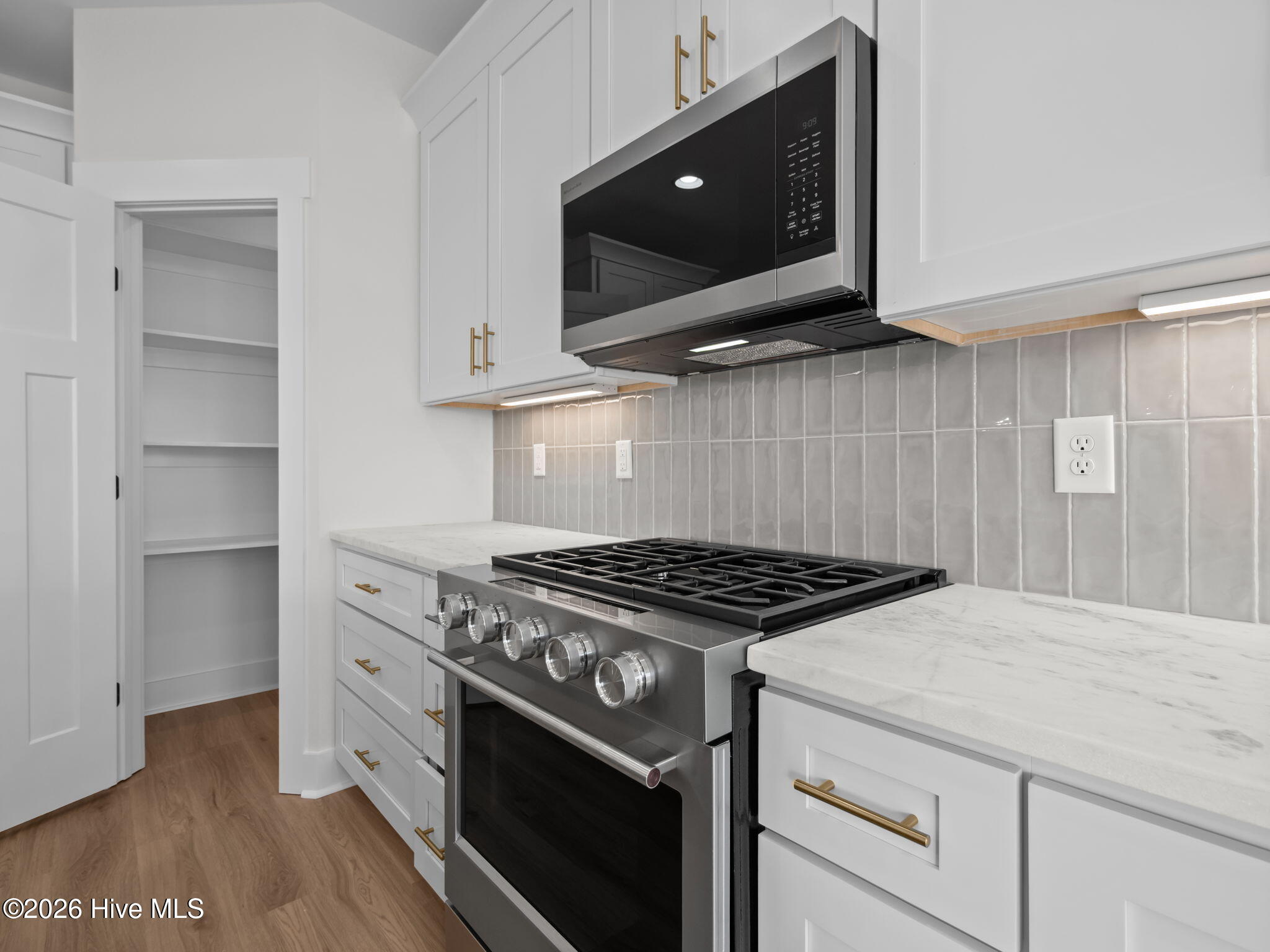 100543502 | Photo 19