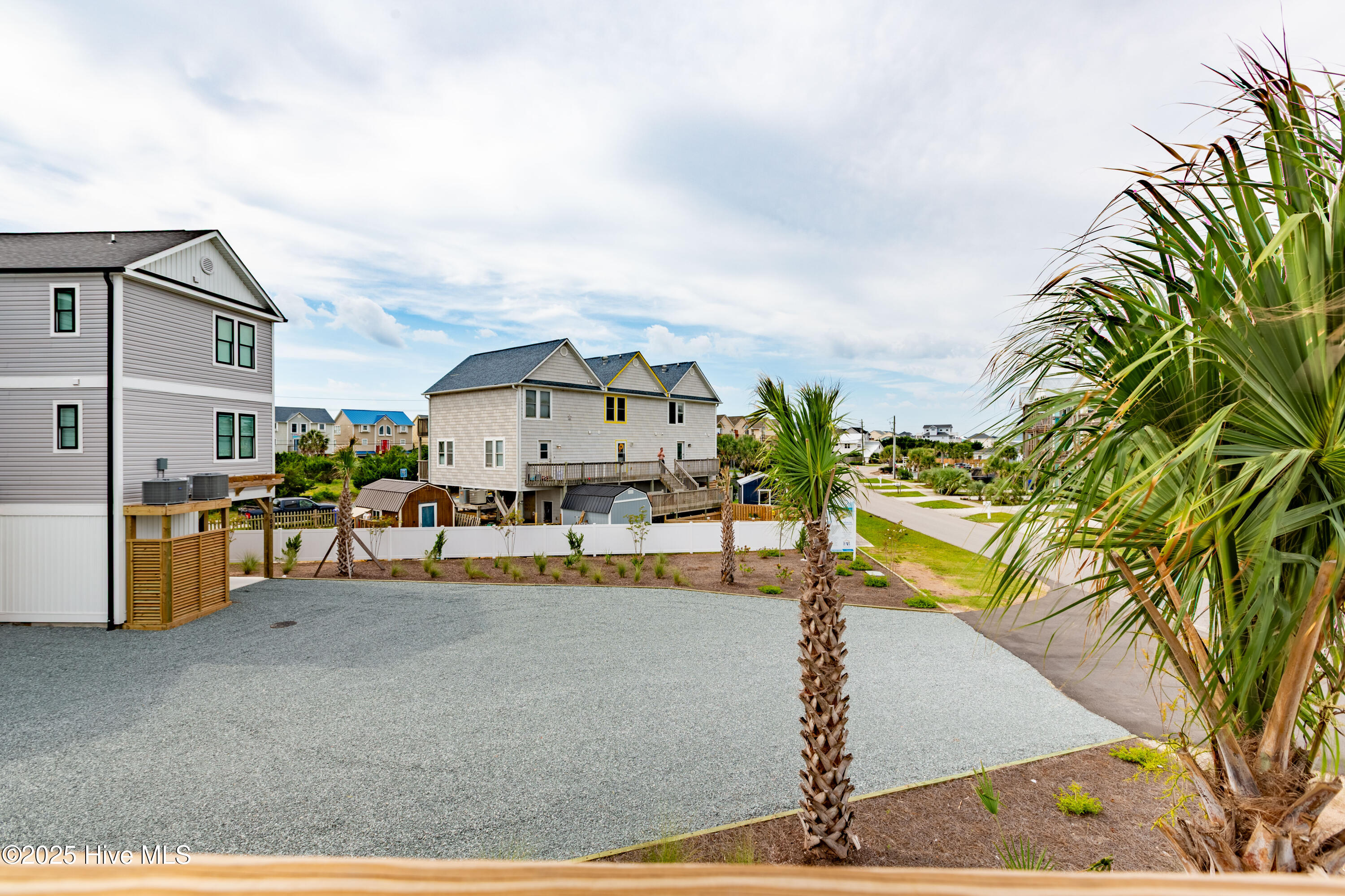 100474523 | Photo 41