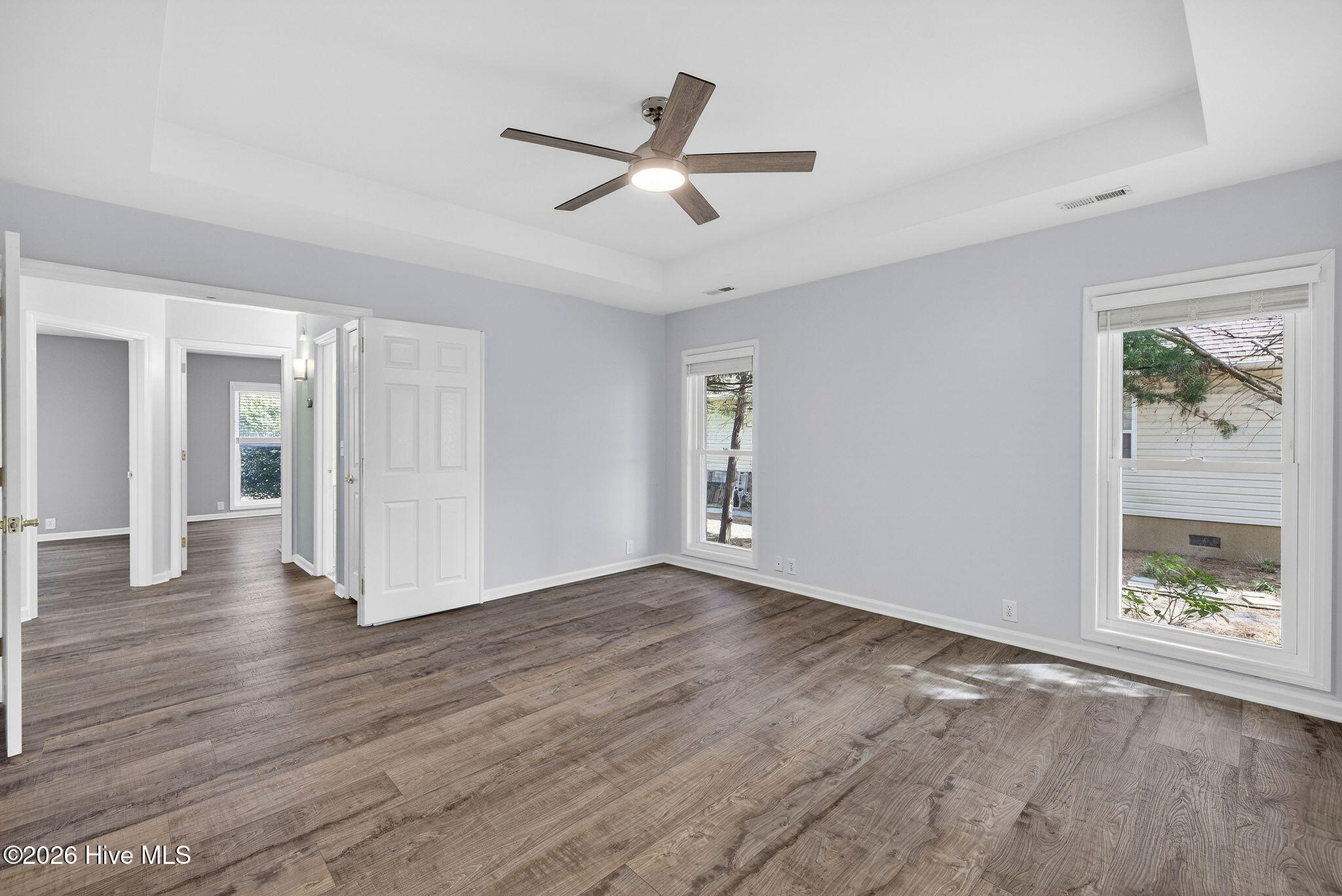 100561211 | Photo 11