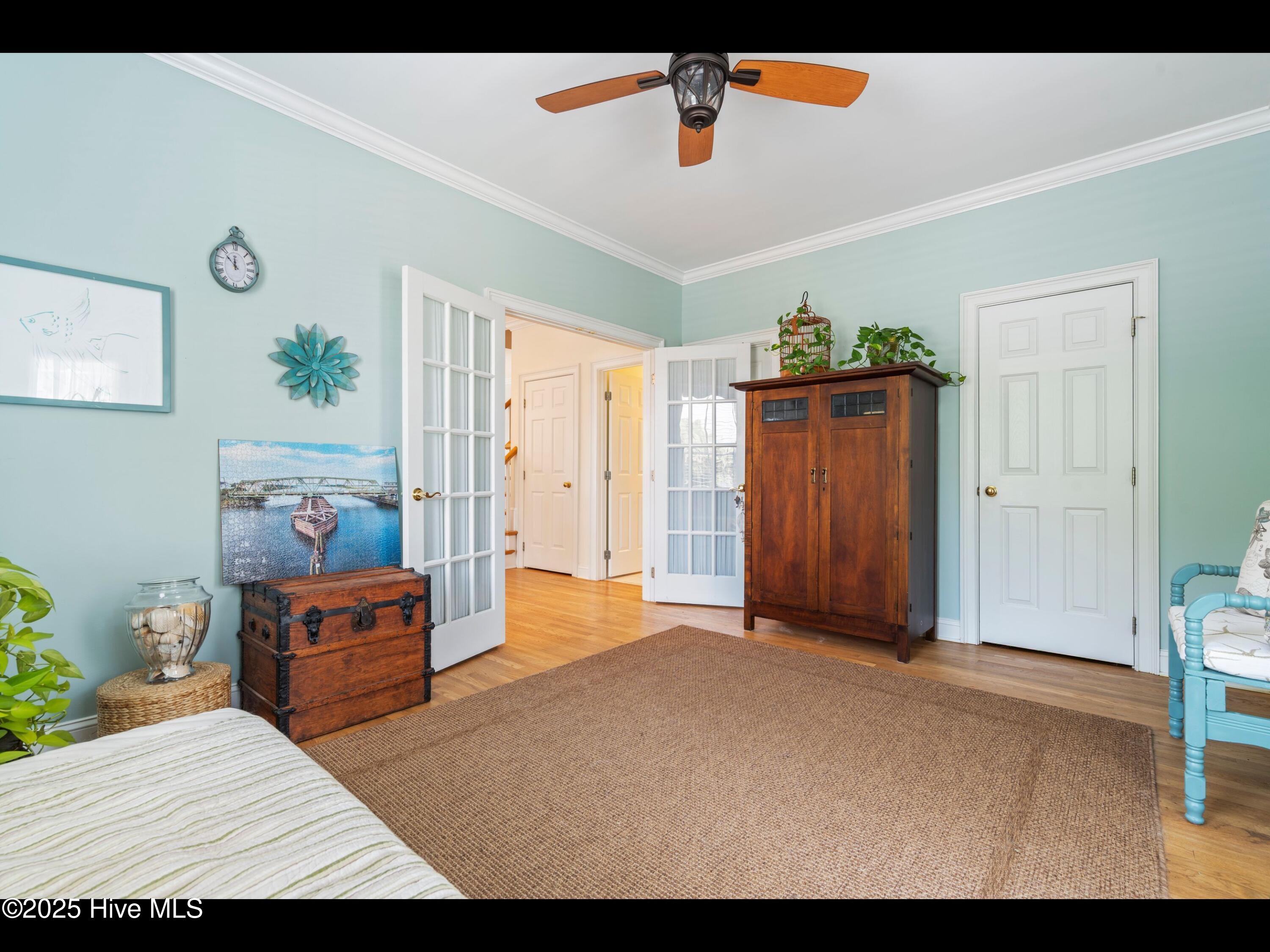 100511839 | Photo 43