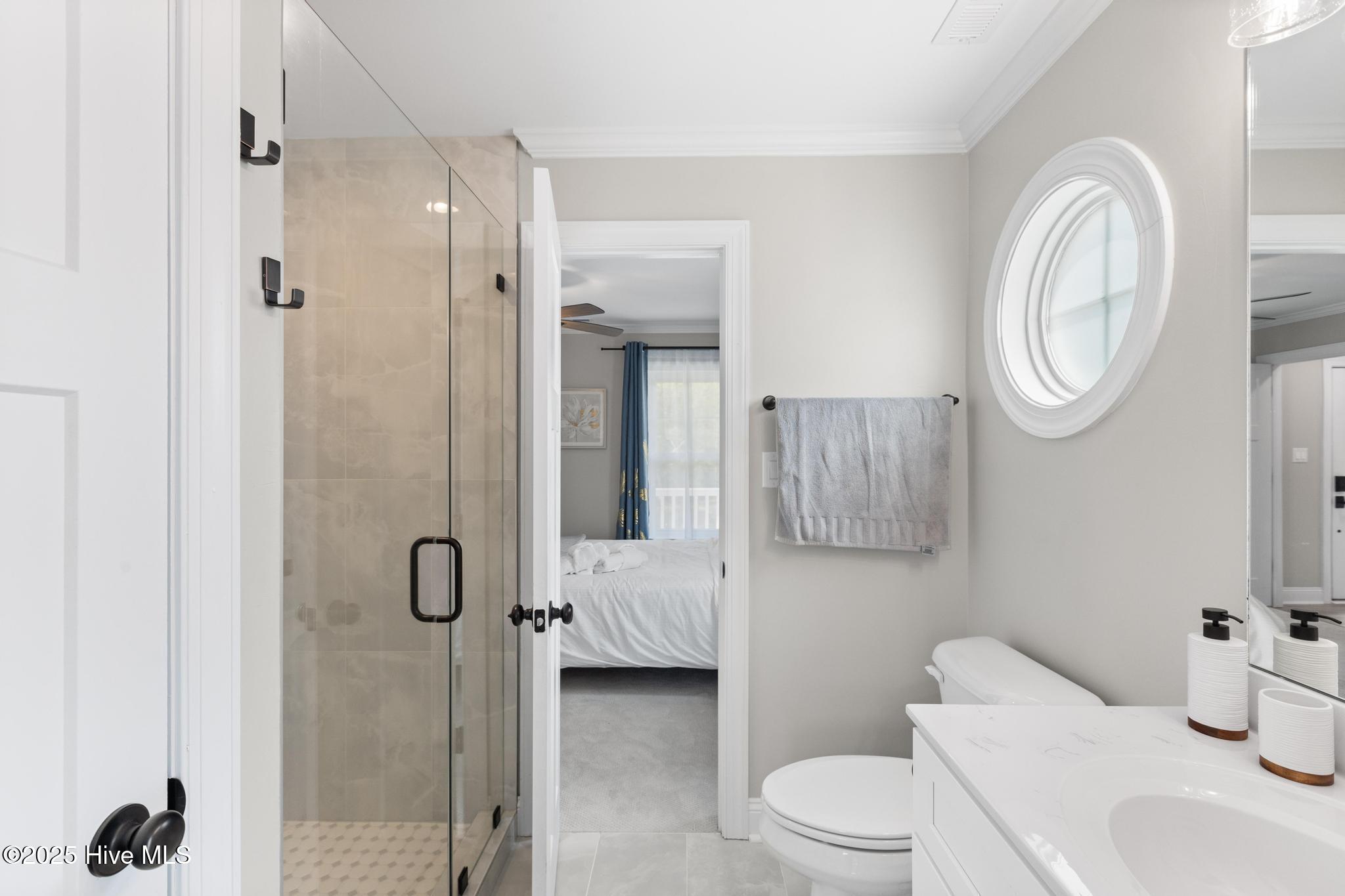 100511238 | Photo 22