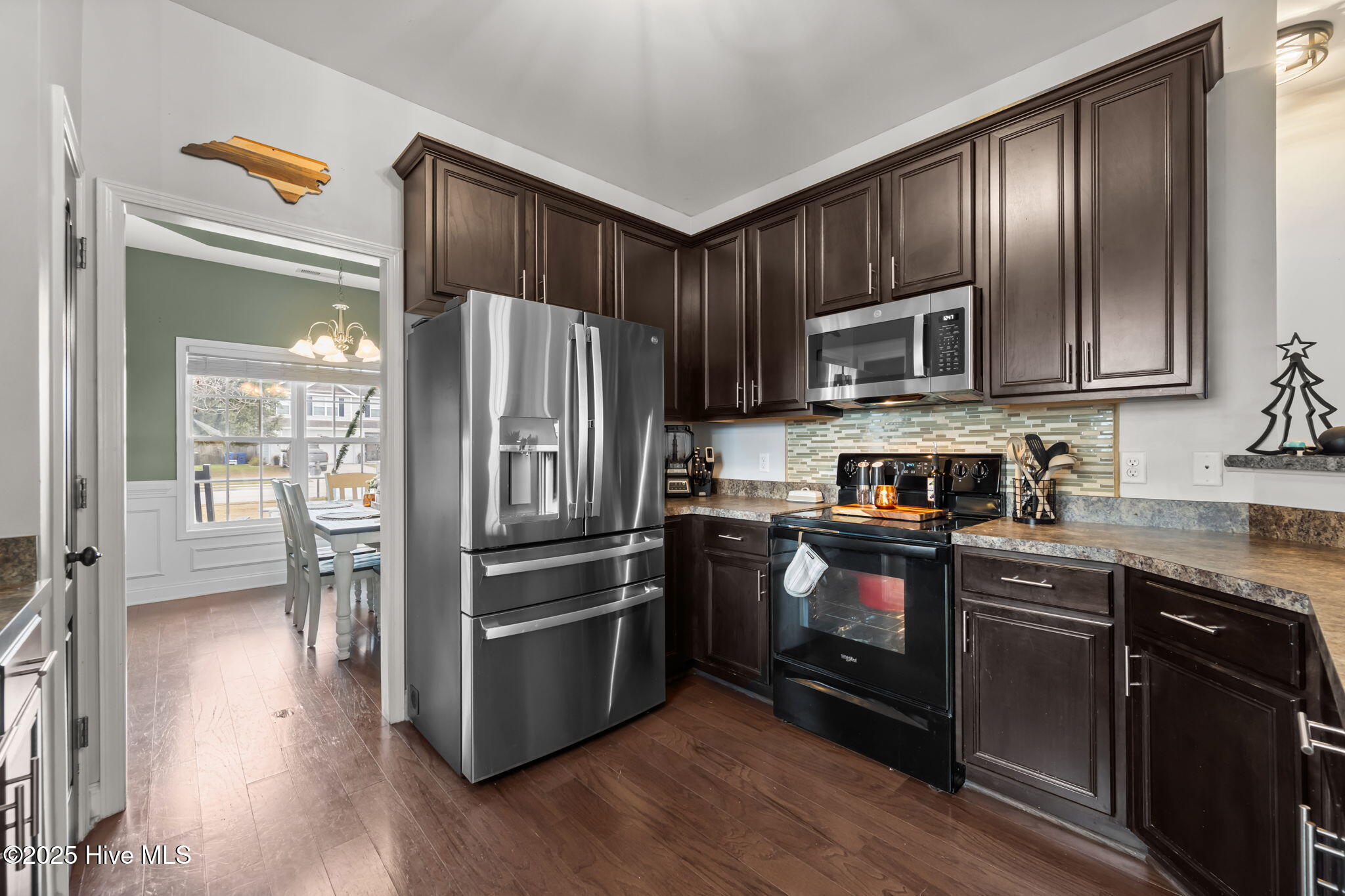 100543355 | Photo 10