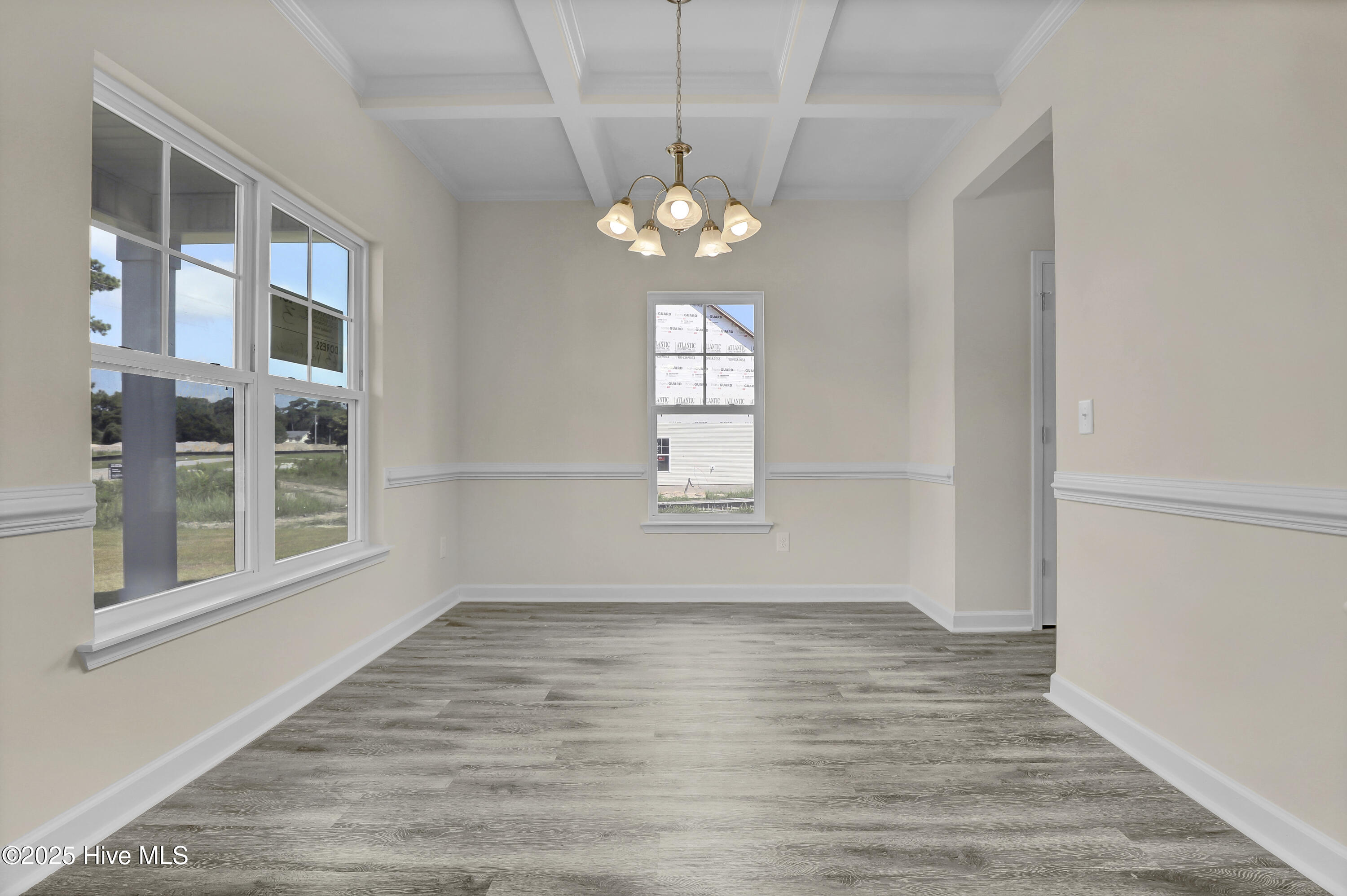 100488784 | Photo 10