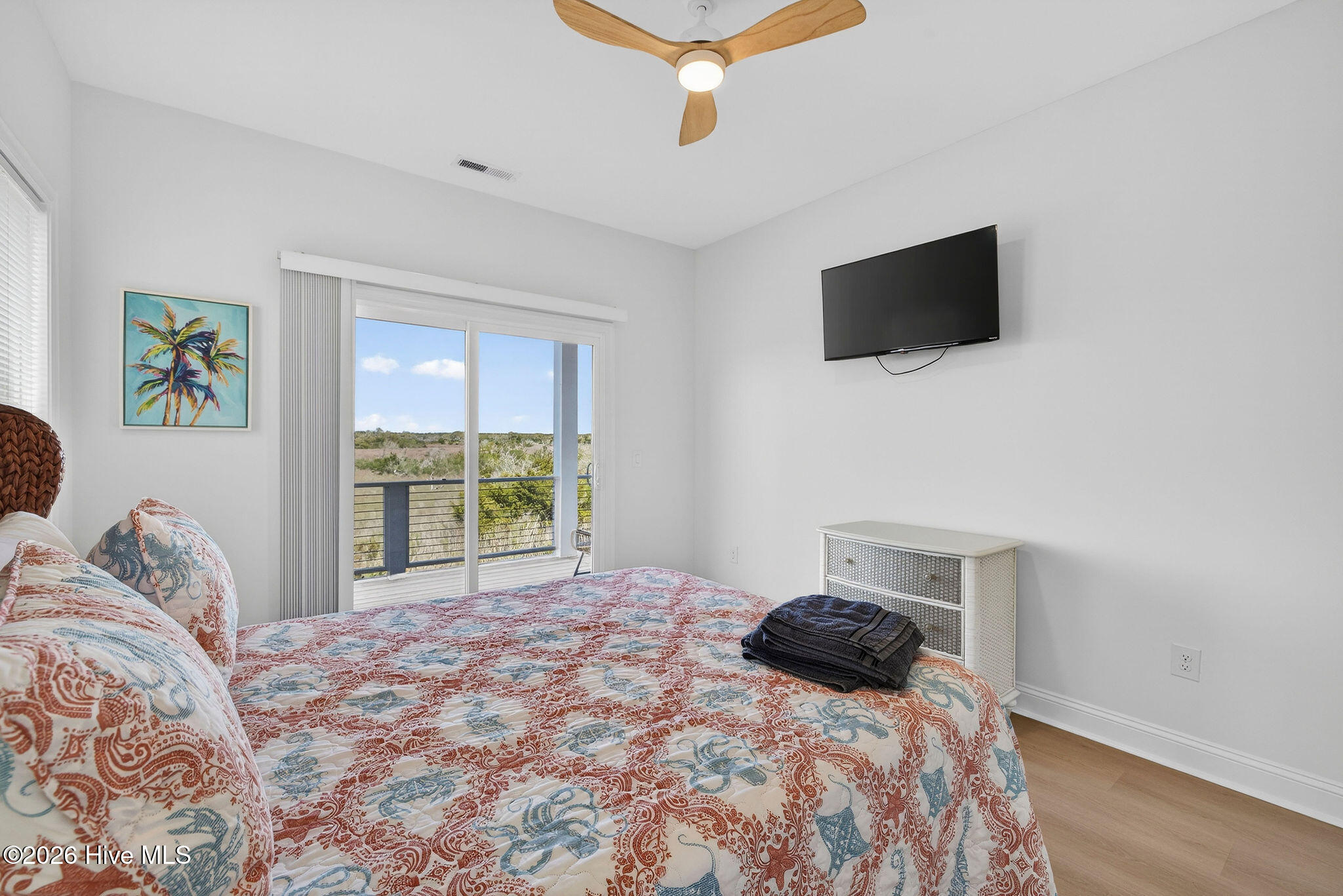 100565526 | Photo 40