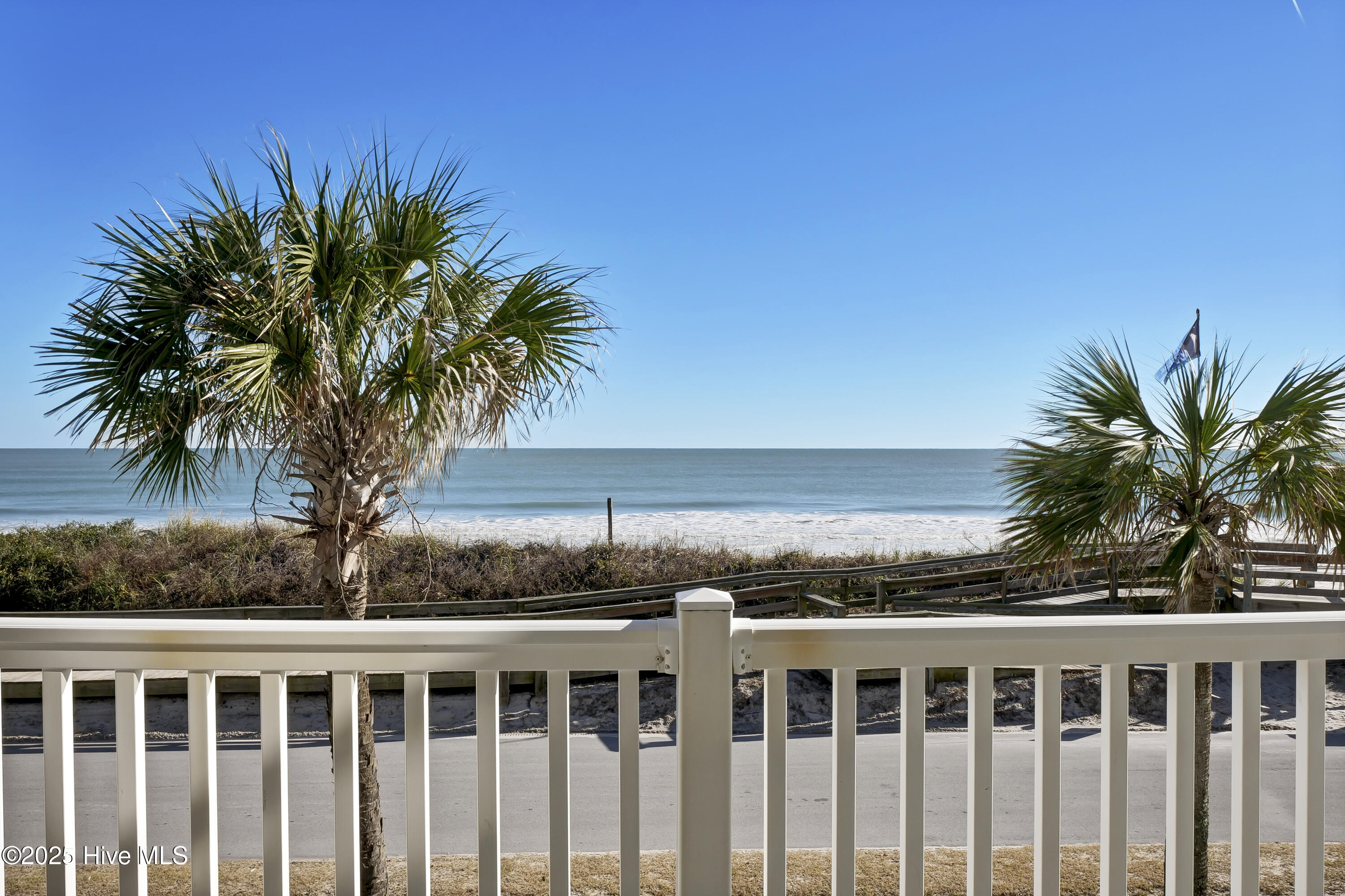 100535272 | Photo 26