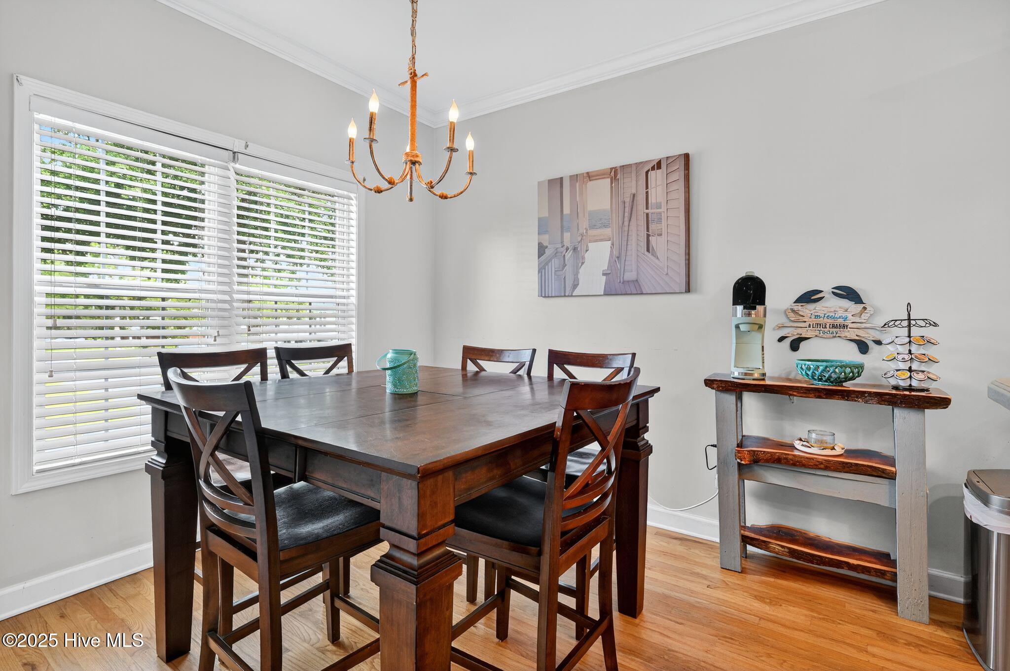 100527210 | Photo 13