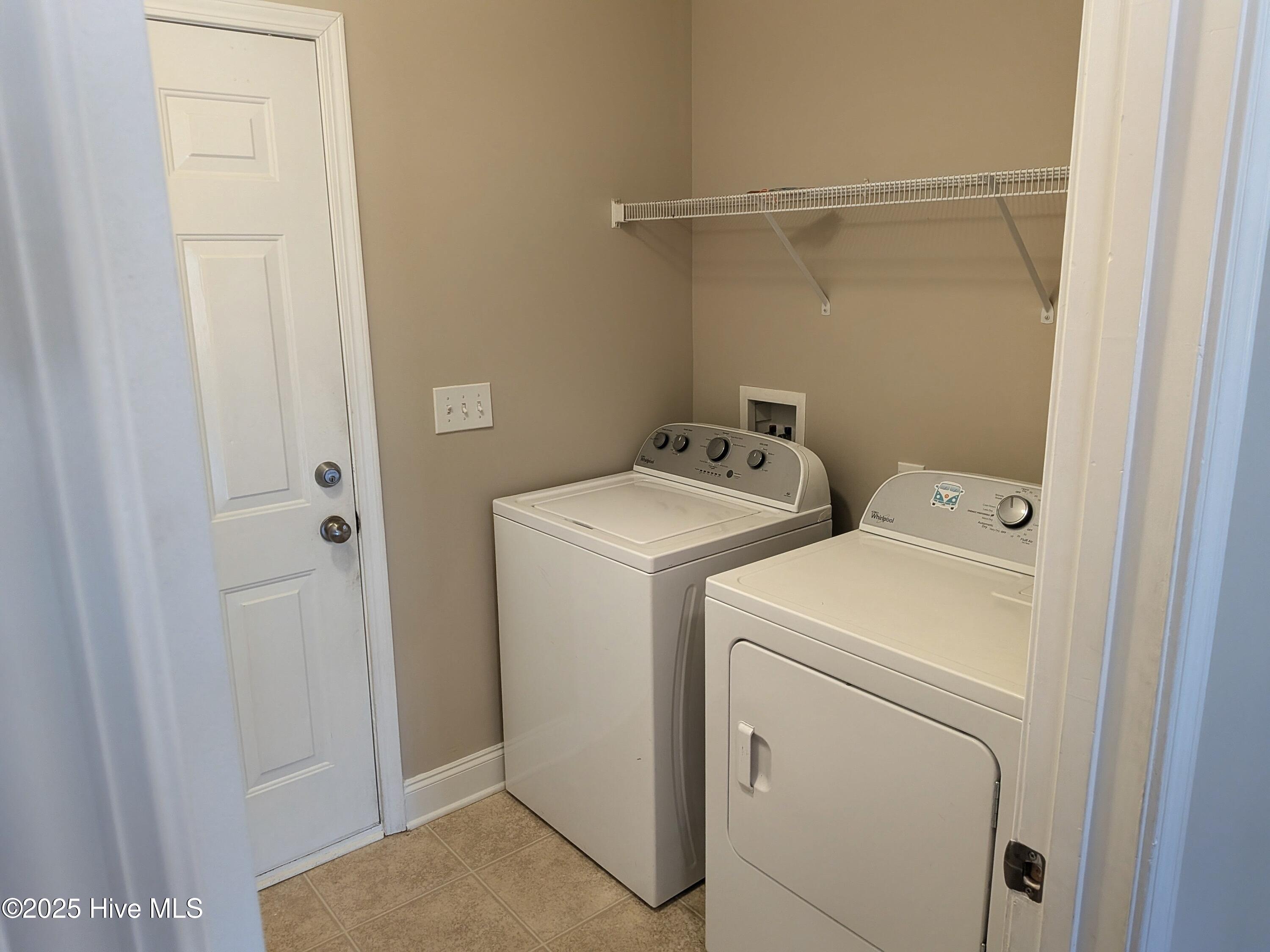 100525052 | Photo 27