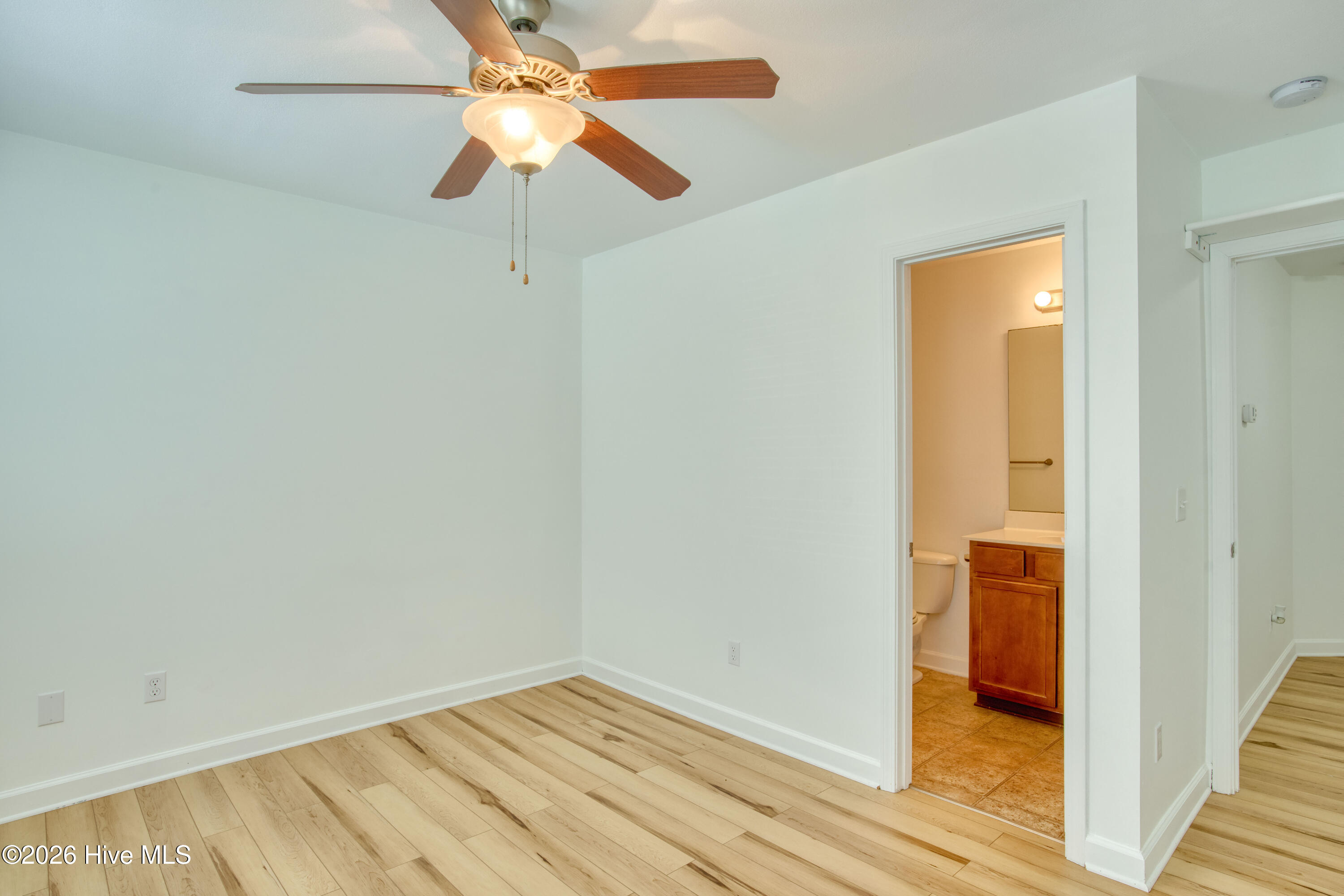 100552411 | Photo 14