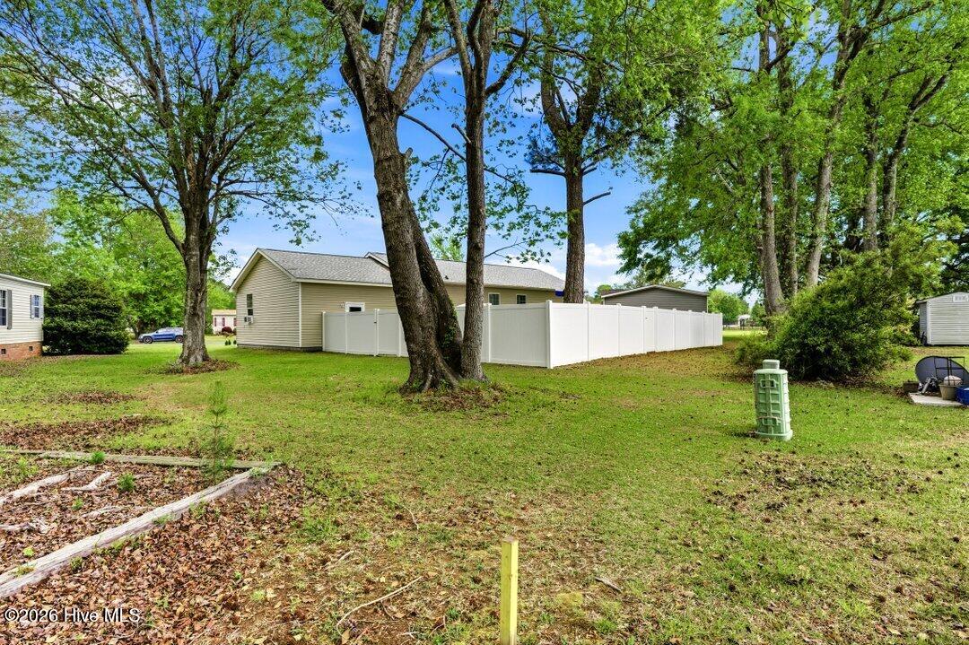 100566216 | Photo 30