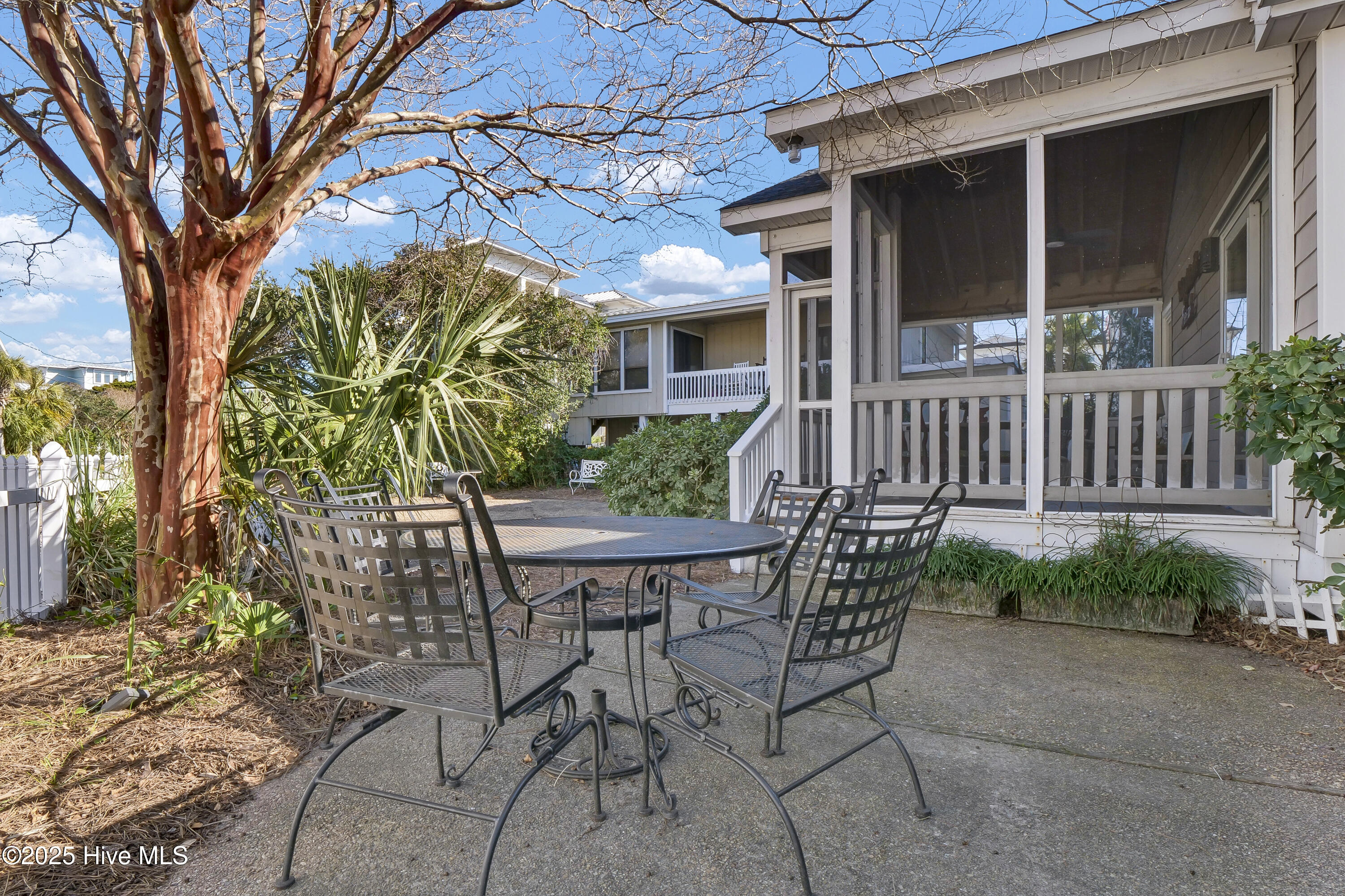 100537490 | Photo 40