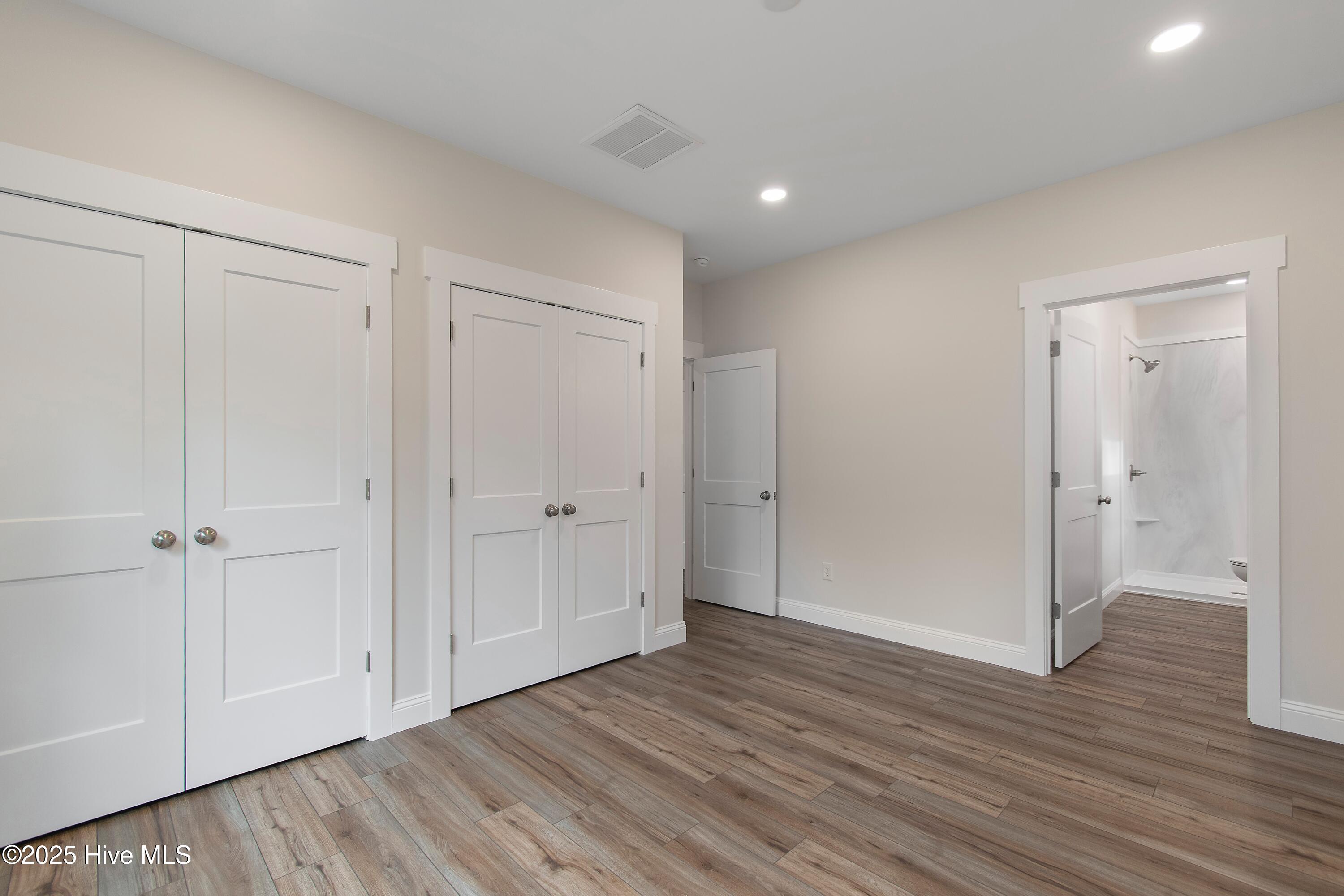 100548446 | Photo 17