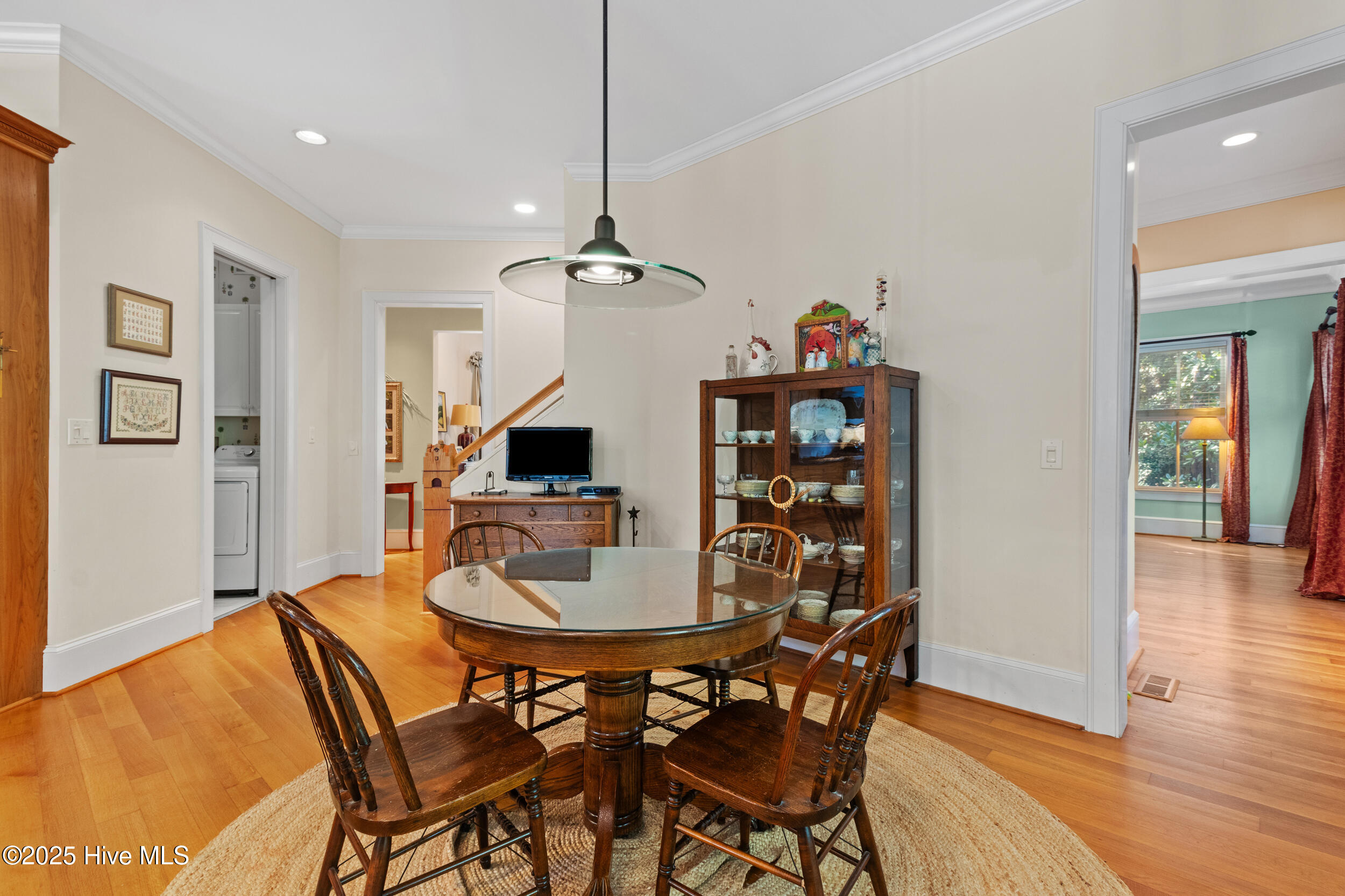 100540222 | Photo 35