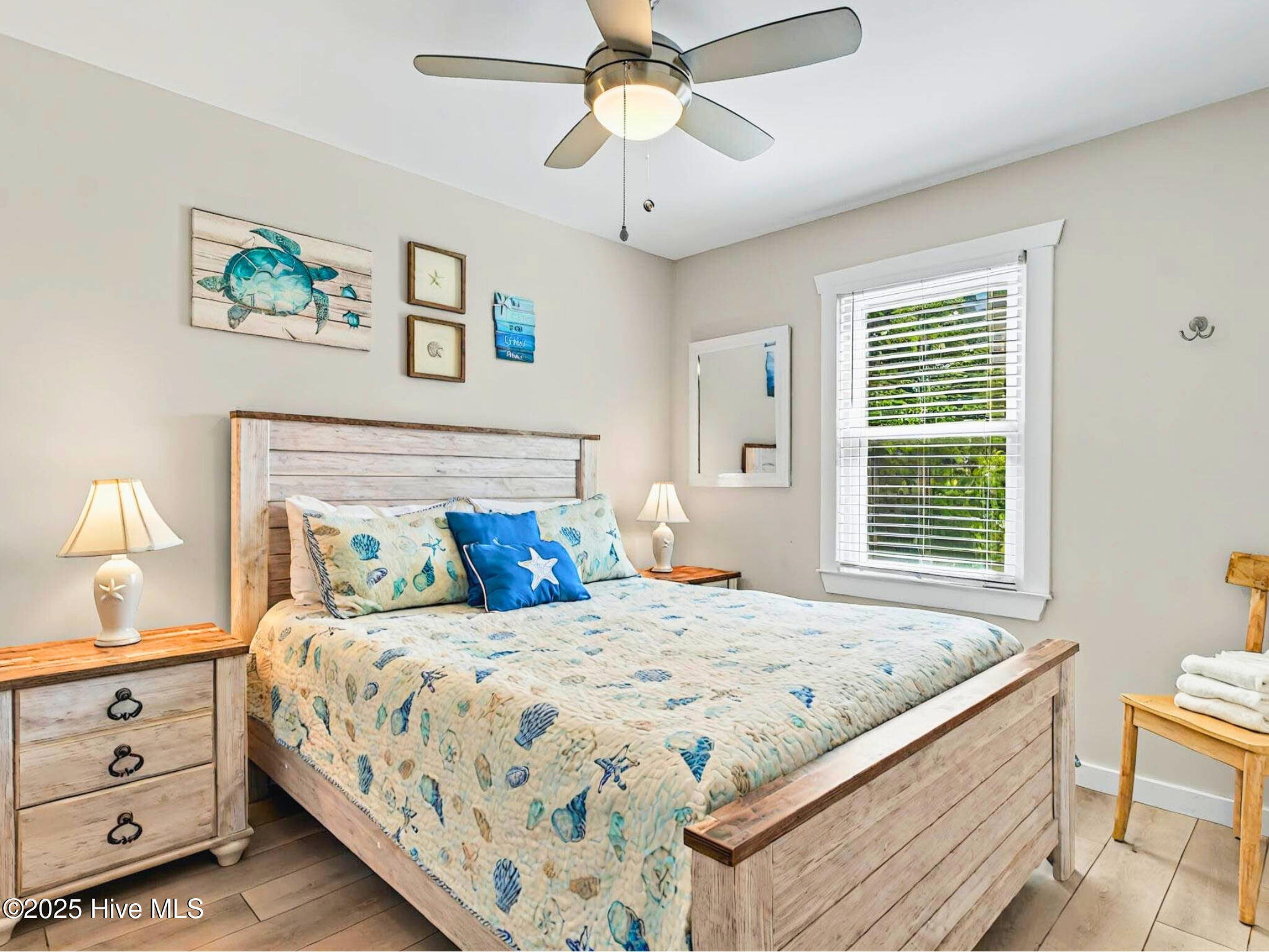 100504393 | Photo 27