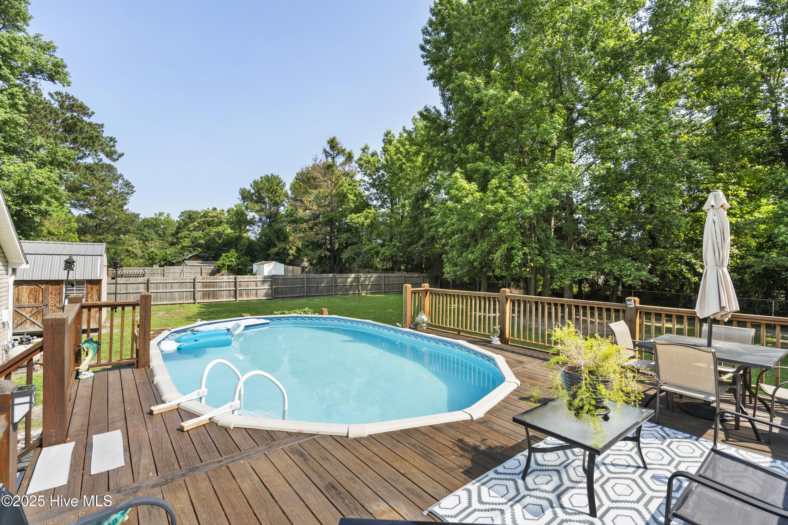 100509046 | Photo 11