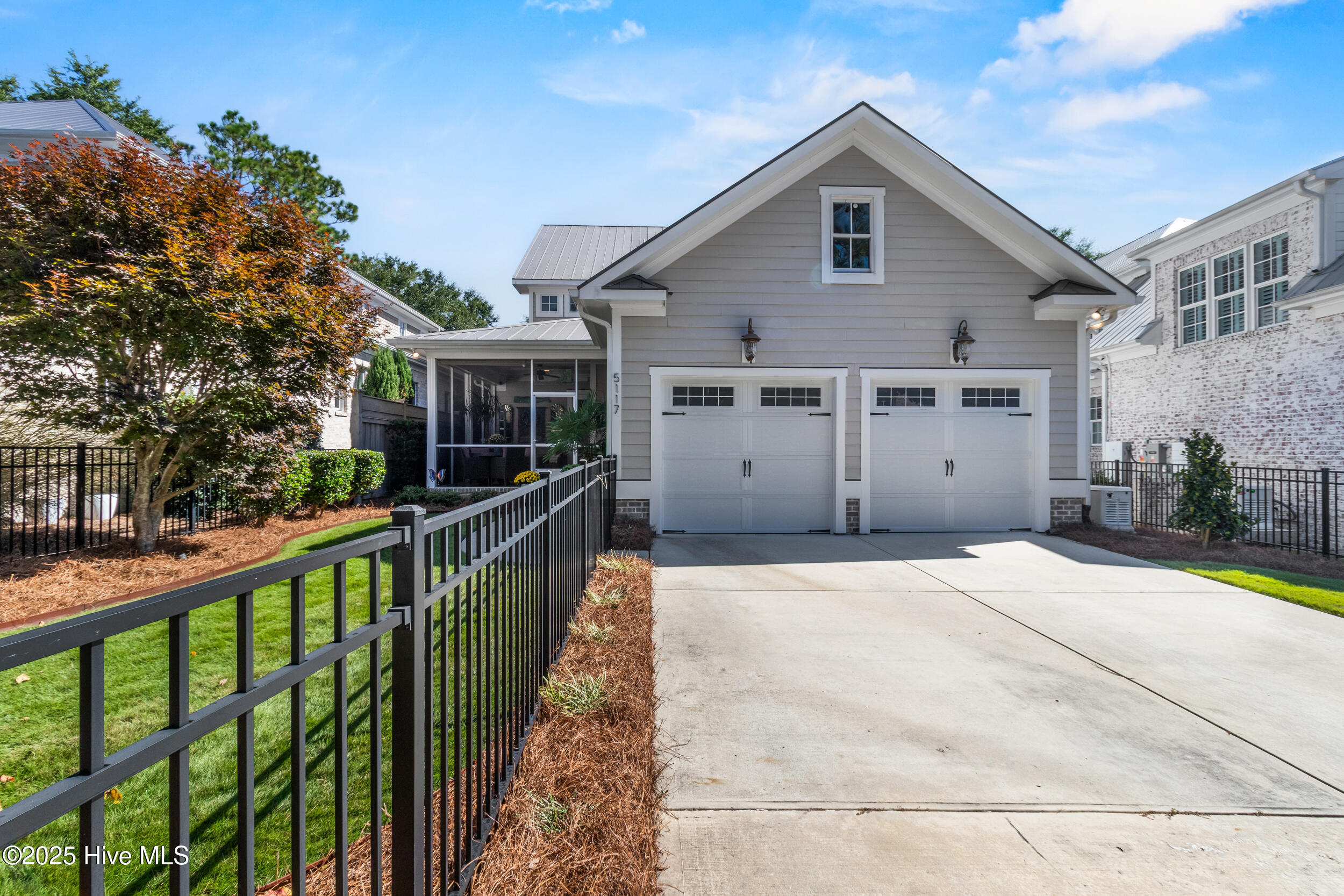 100537766 | Photo 45