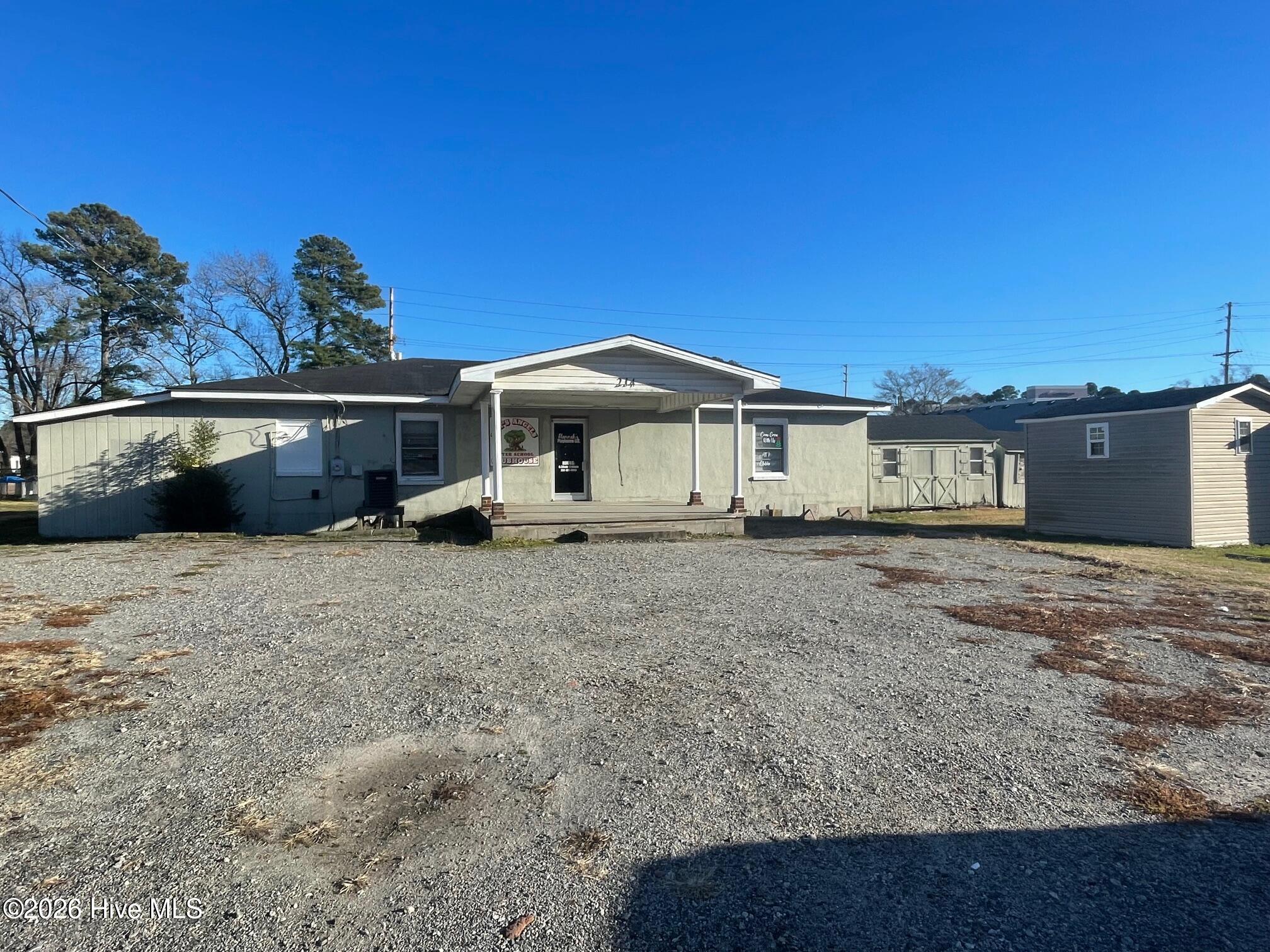 Exterior photo of 221 Bray Street, Elizabeth City, NC 27909. MLS: 100550766