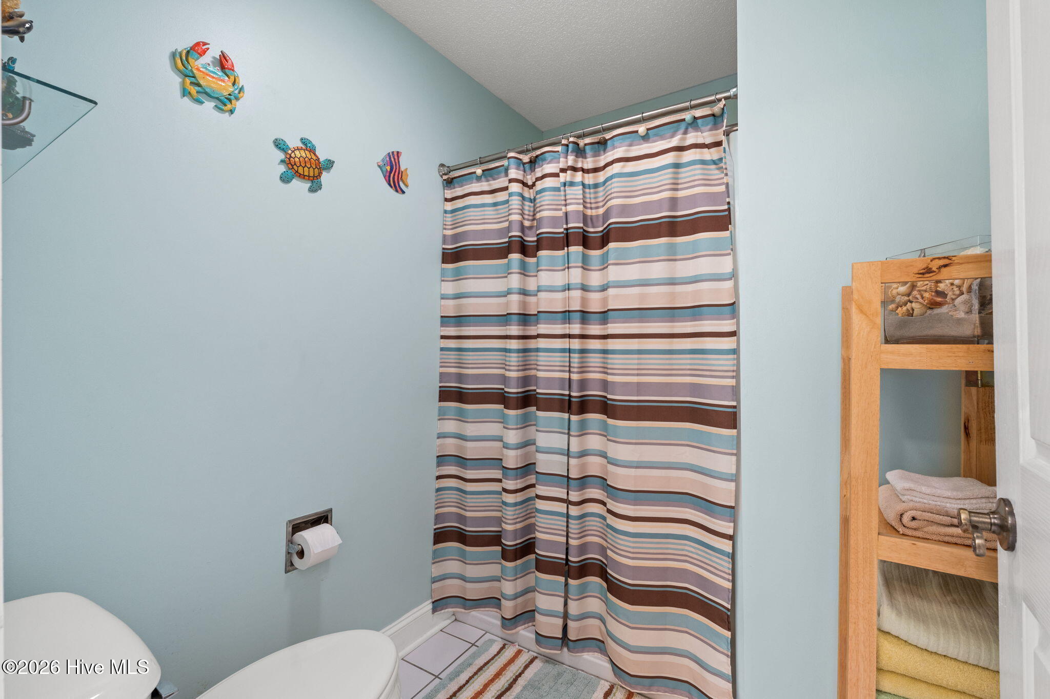 100569270 | Photo 32