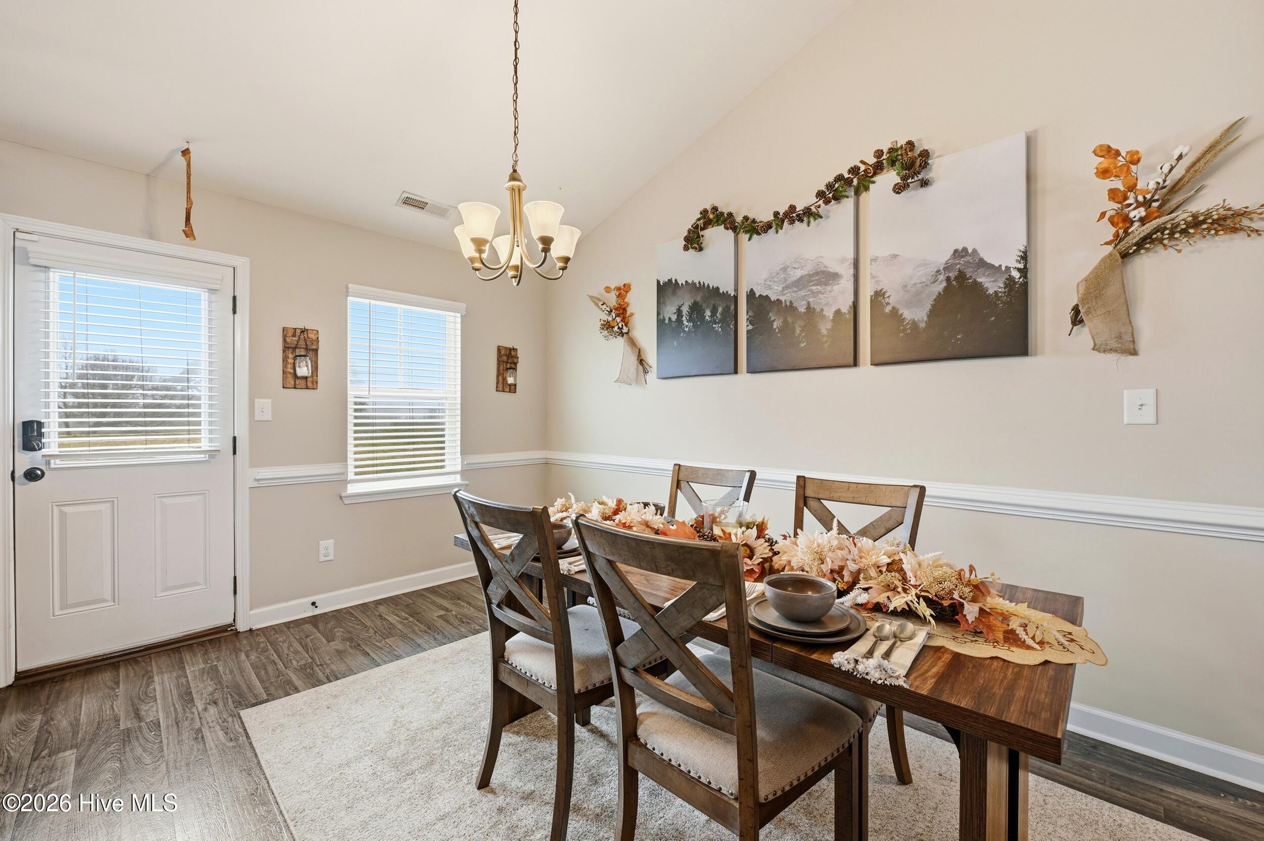 100553375 | Photo 10