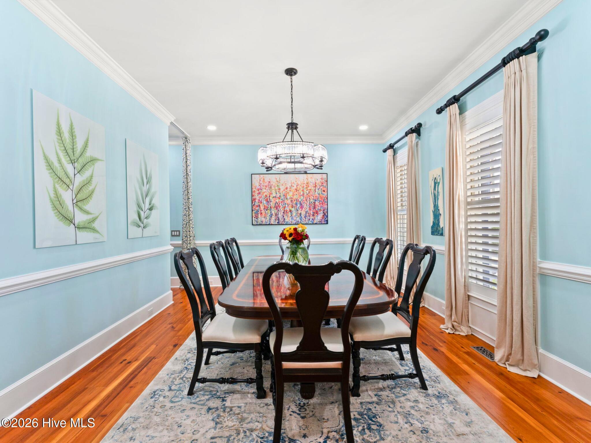 100568629 | Photo 22