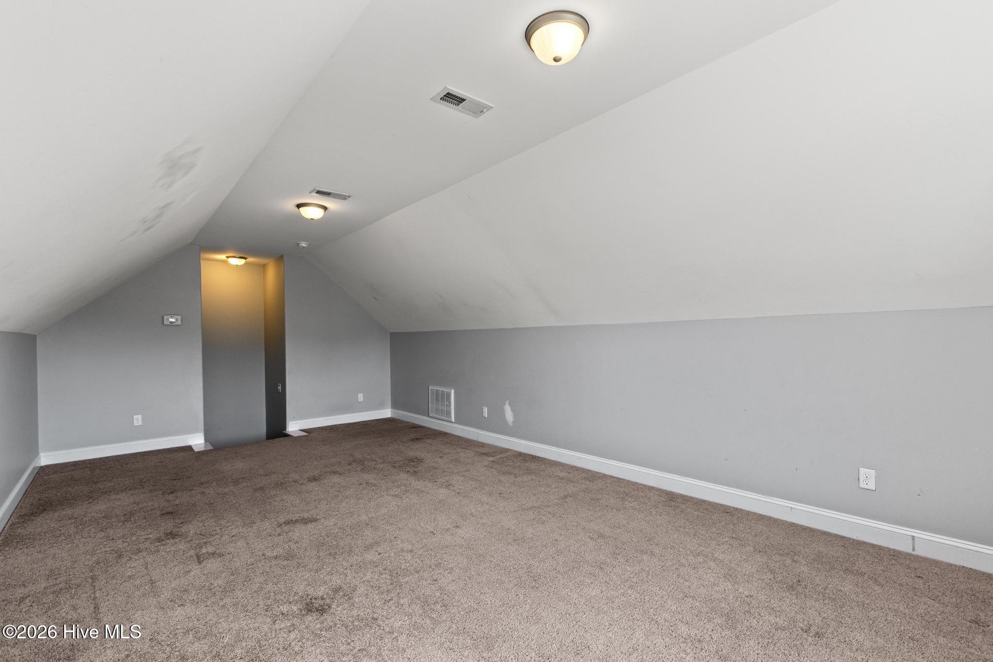 100556955 | Photo 28