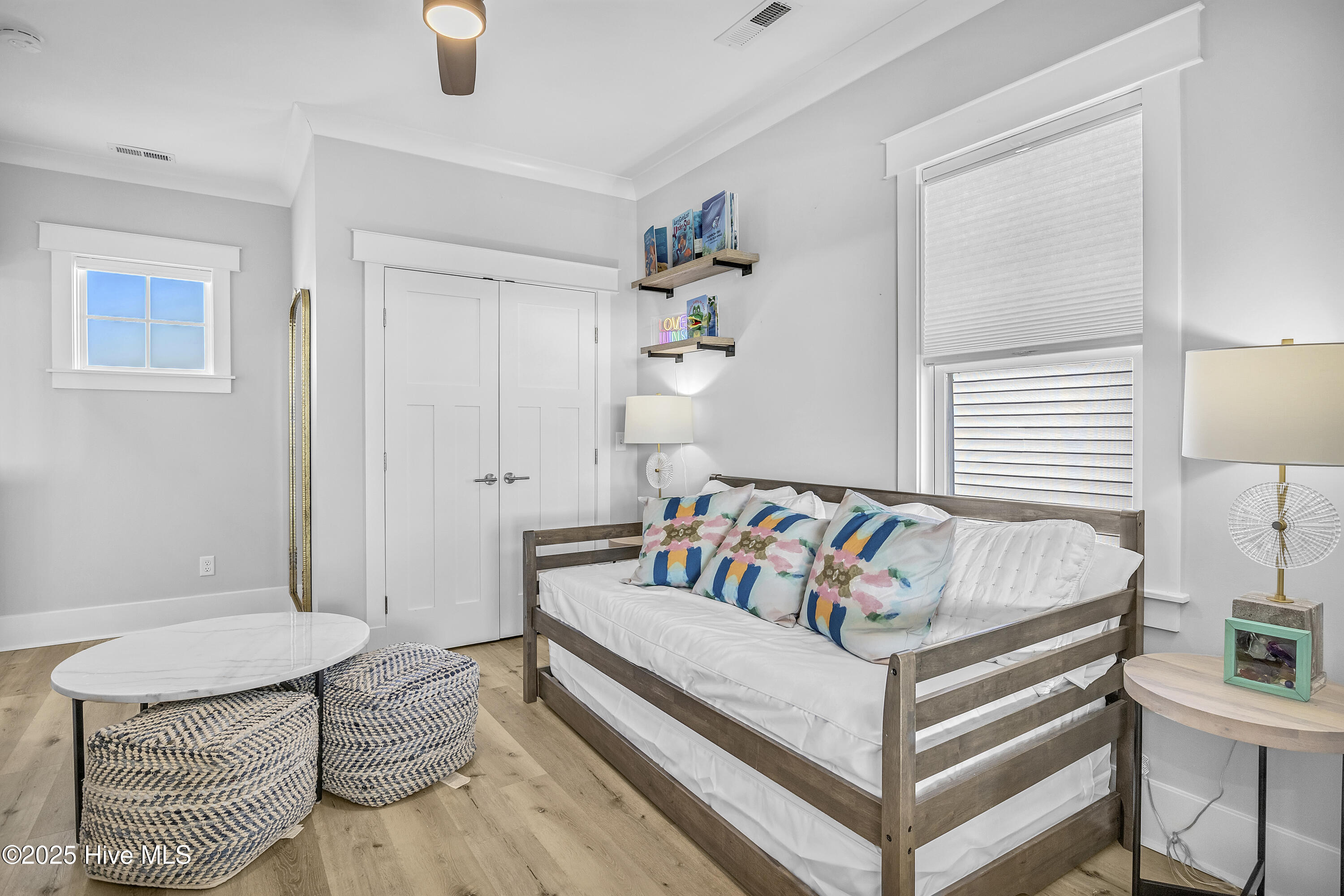 100540464 | Photo 31