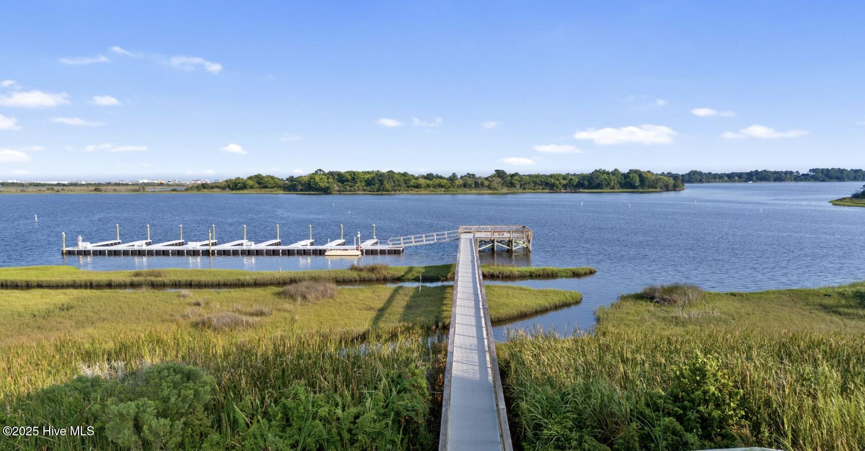 100518744 | Photo 54