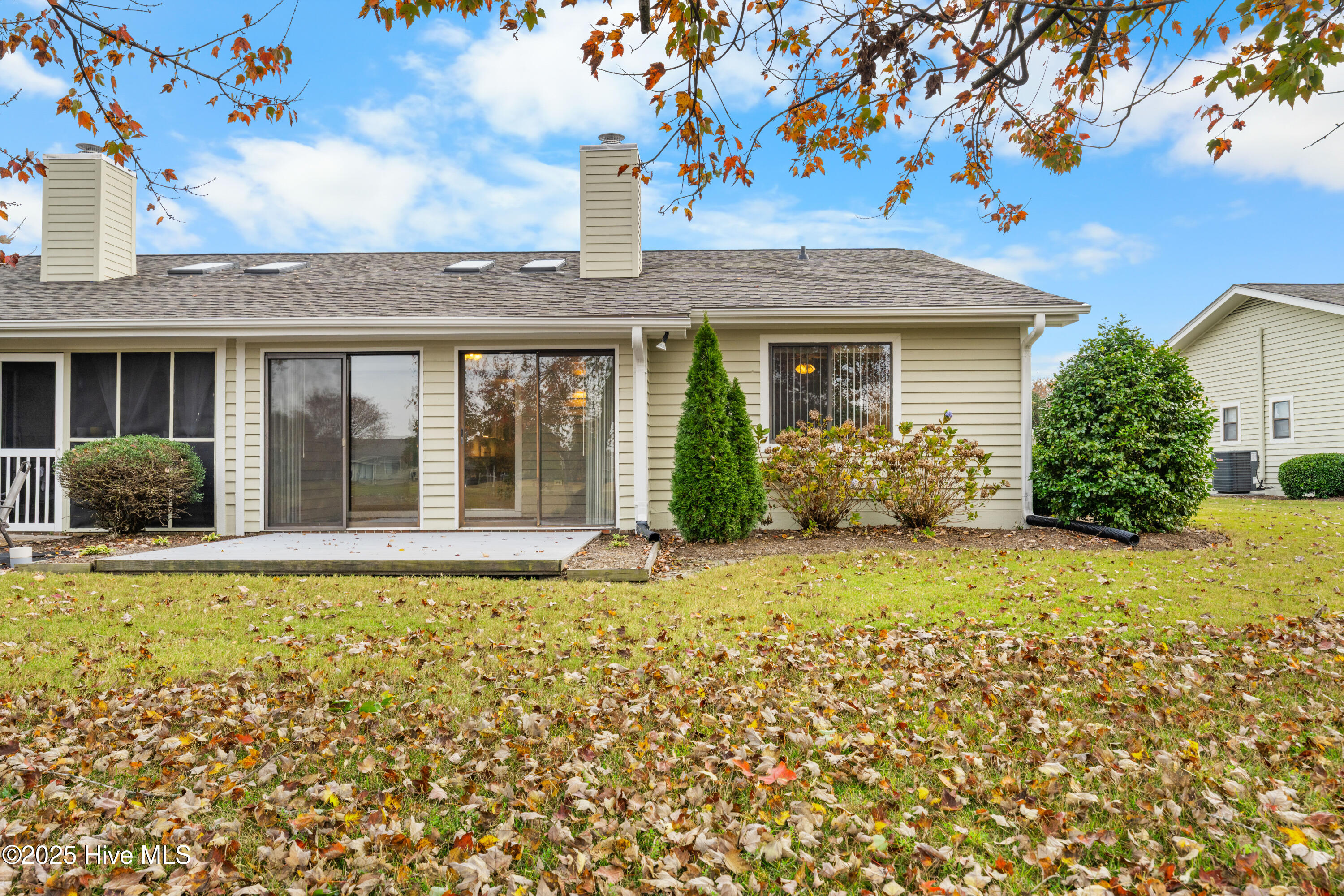 100543357 | Photo 20