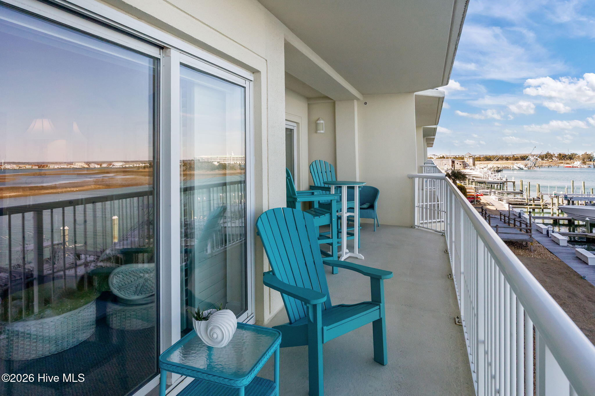 100 Olde Towne Yacht Club 