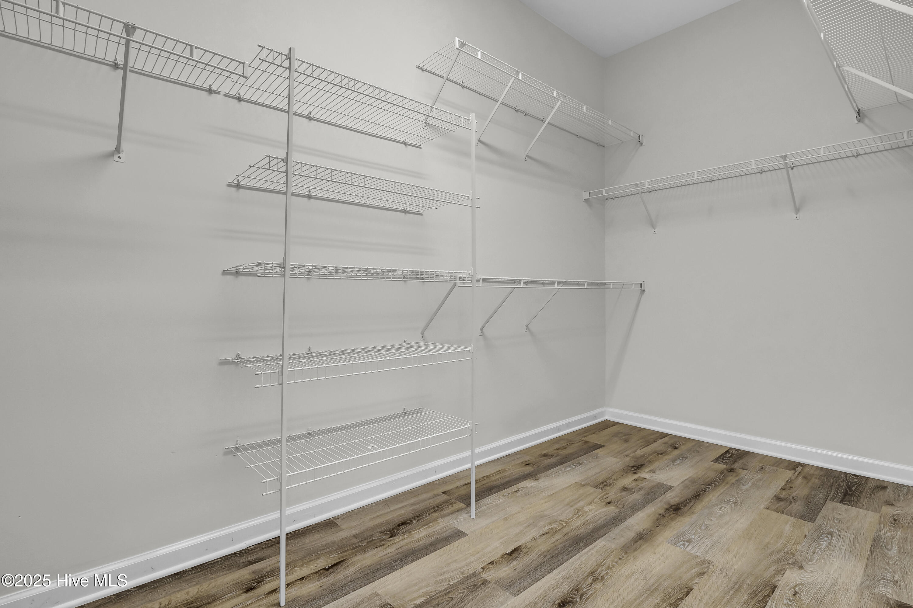 100488787 | Photo 20