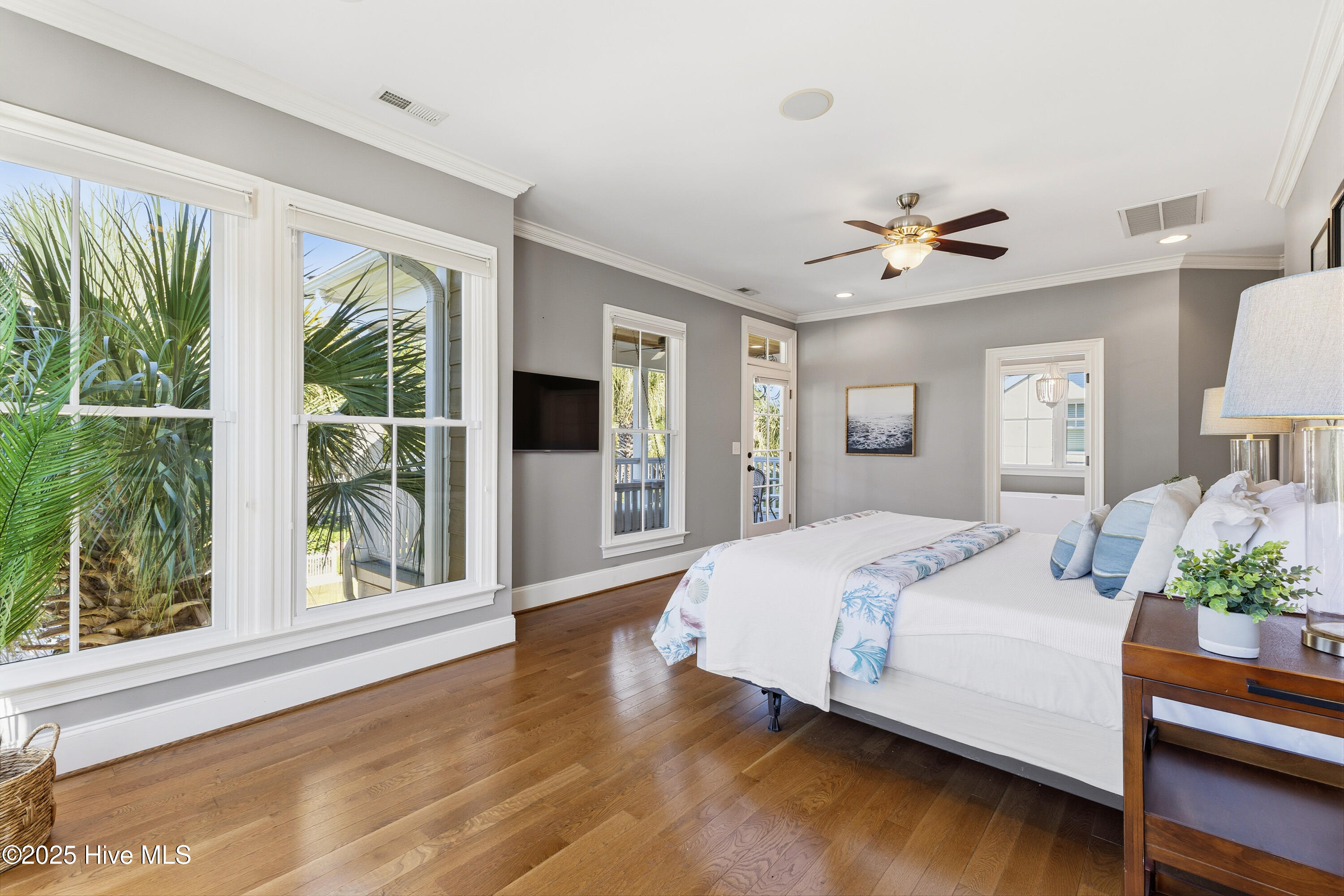 100541360 | Photo 30