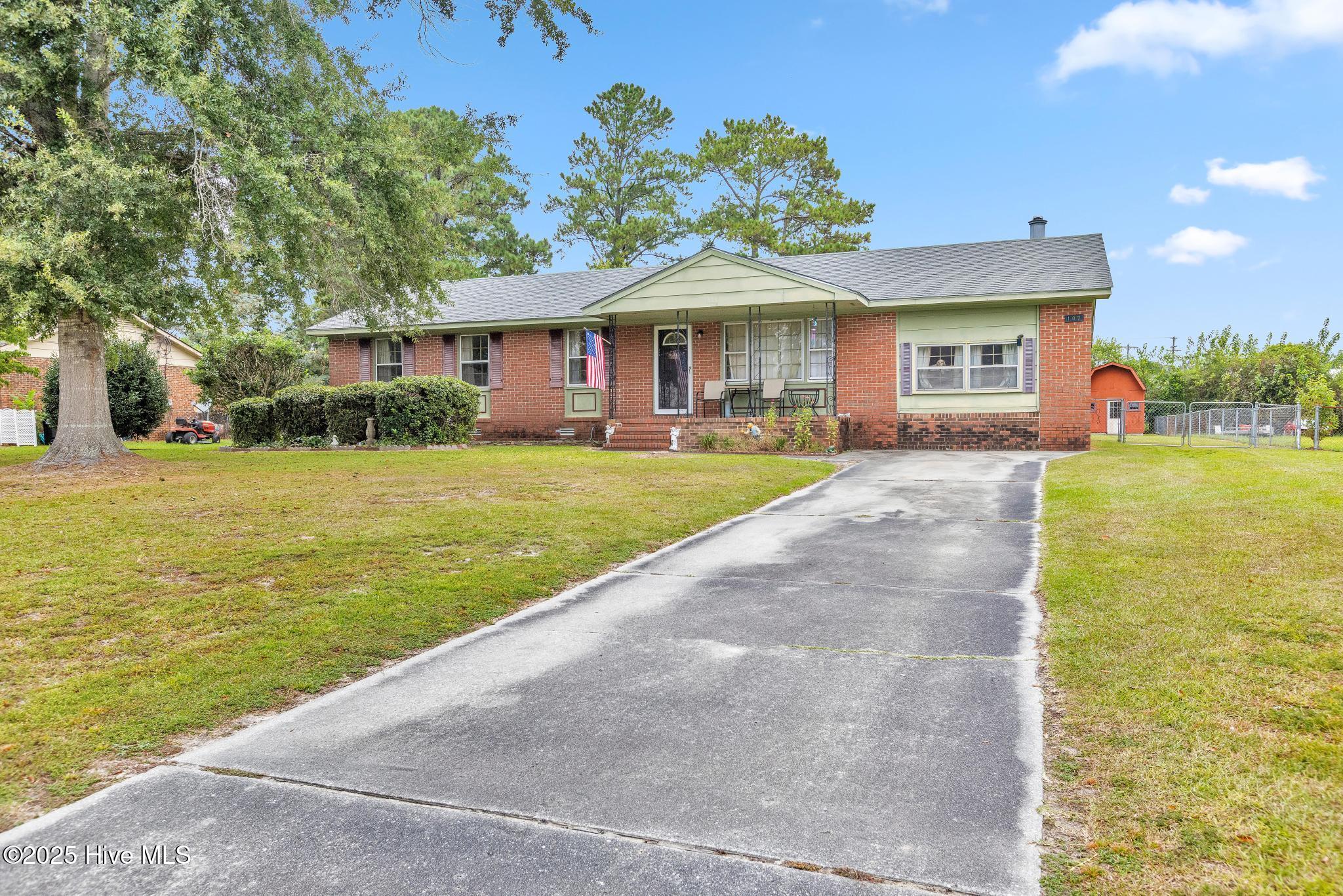 107 Wilda Drive, Jacksonville, NC 28546 – photo 3: 107 wilda 22
