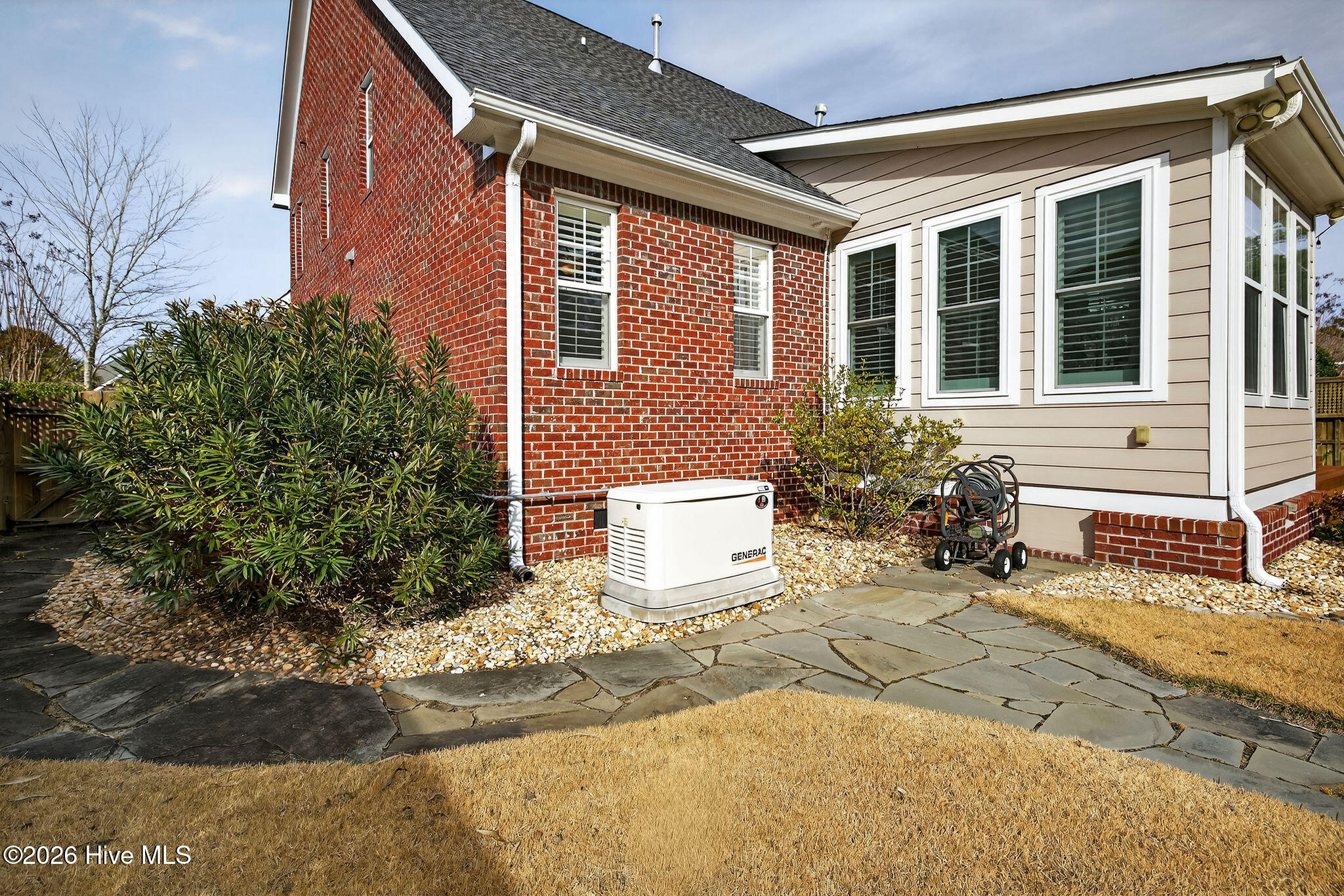 100547469 | Photo 58