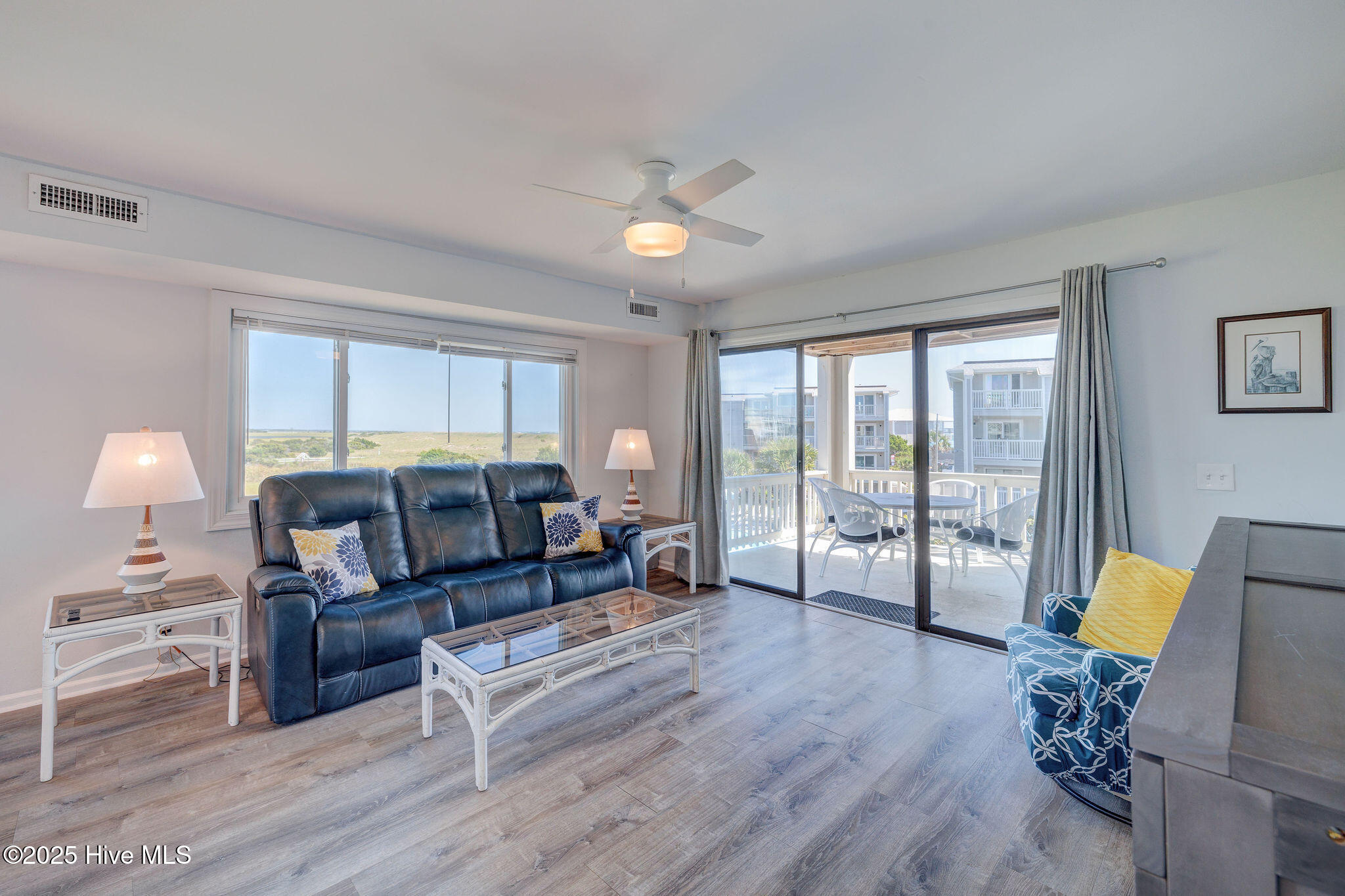 100531579 | Photo 12