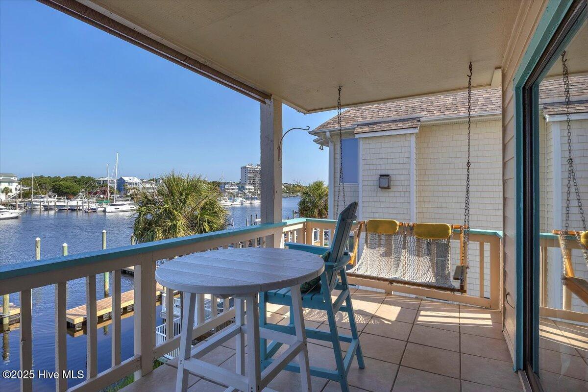 100558526 | Photo 22