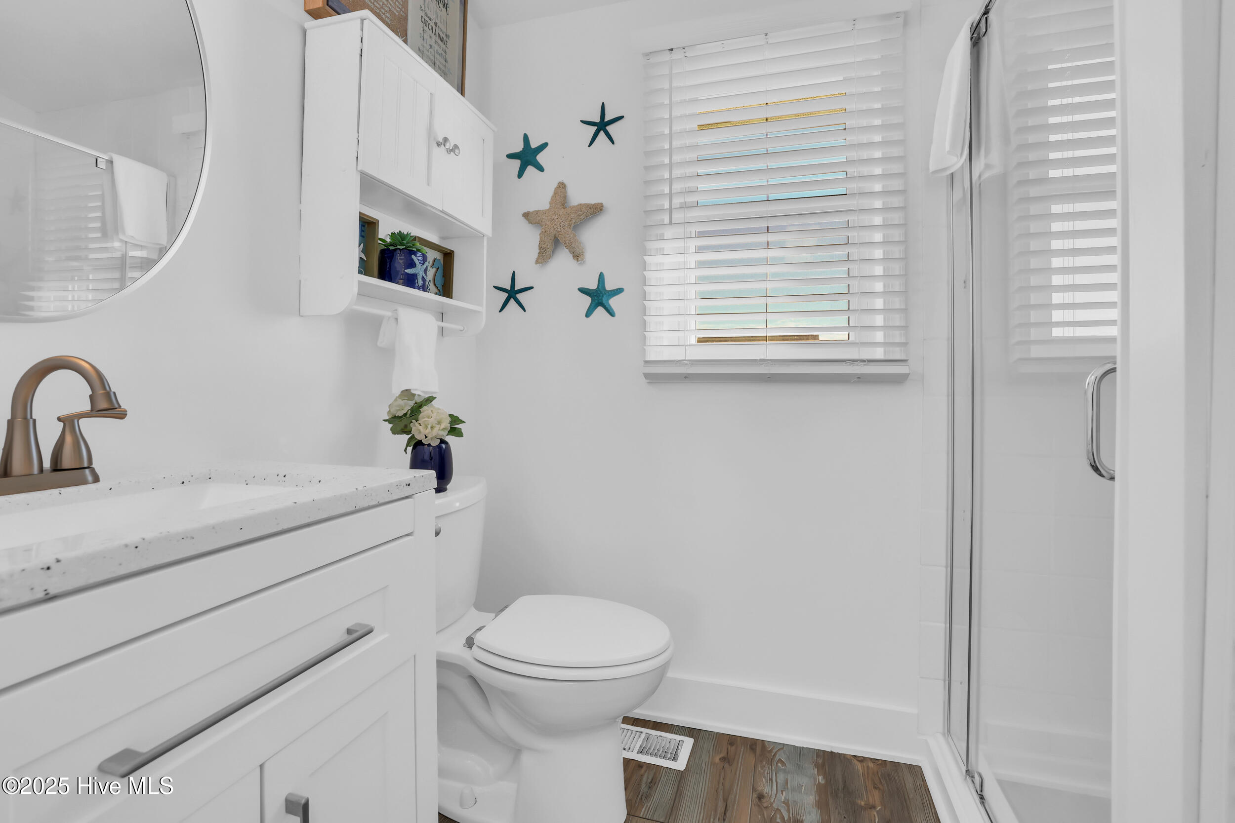 100536286 | Photo 44