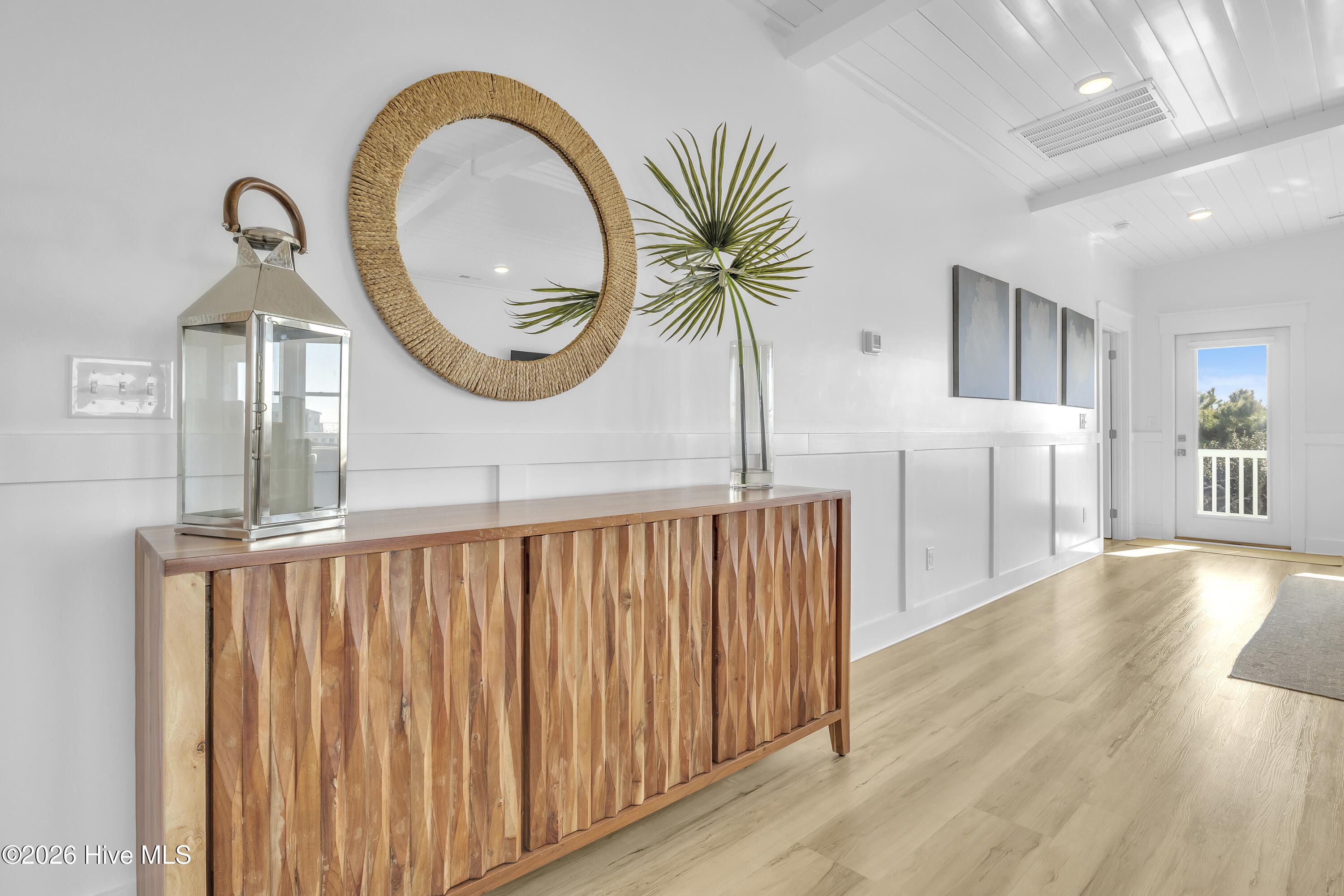 100549565 | Photo 14