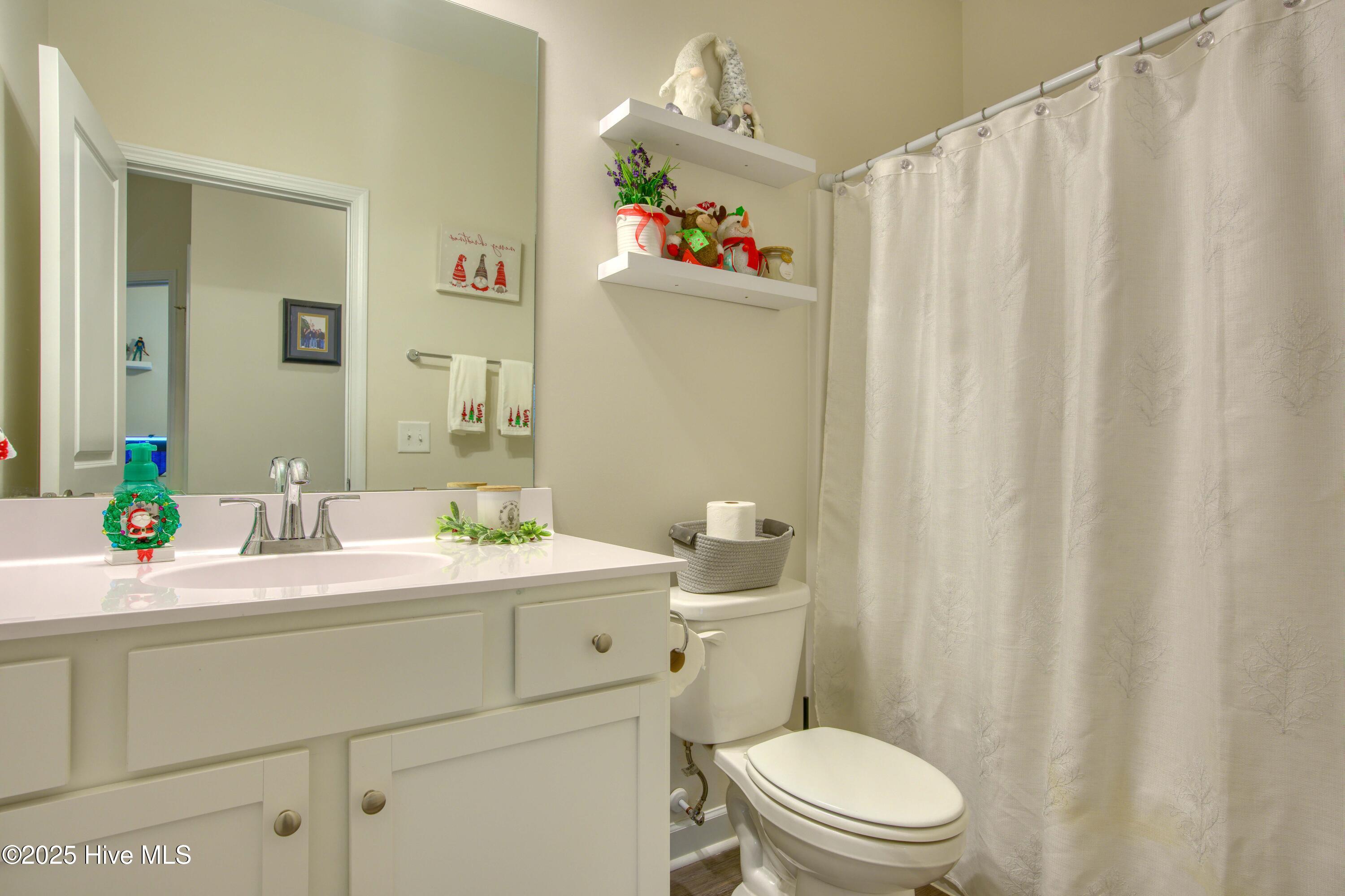 100544782 | Photo 23